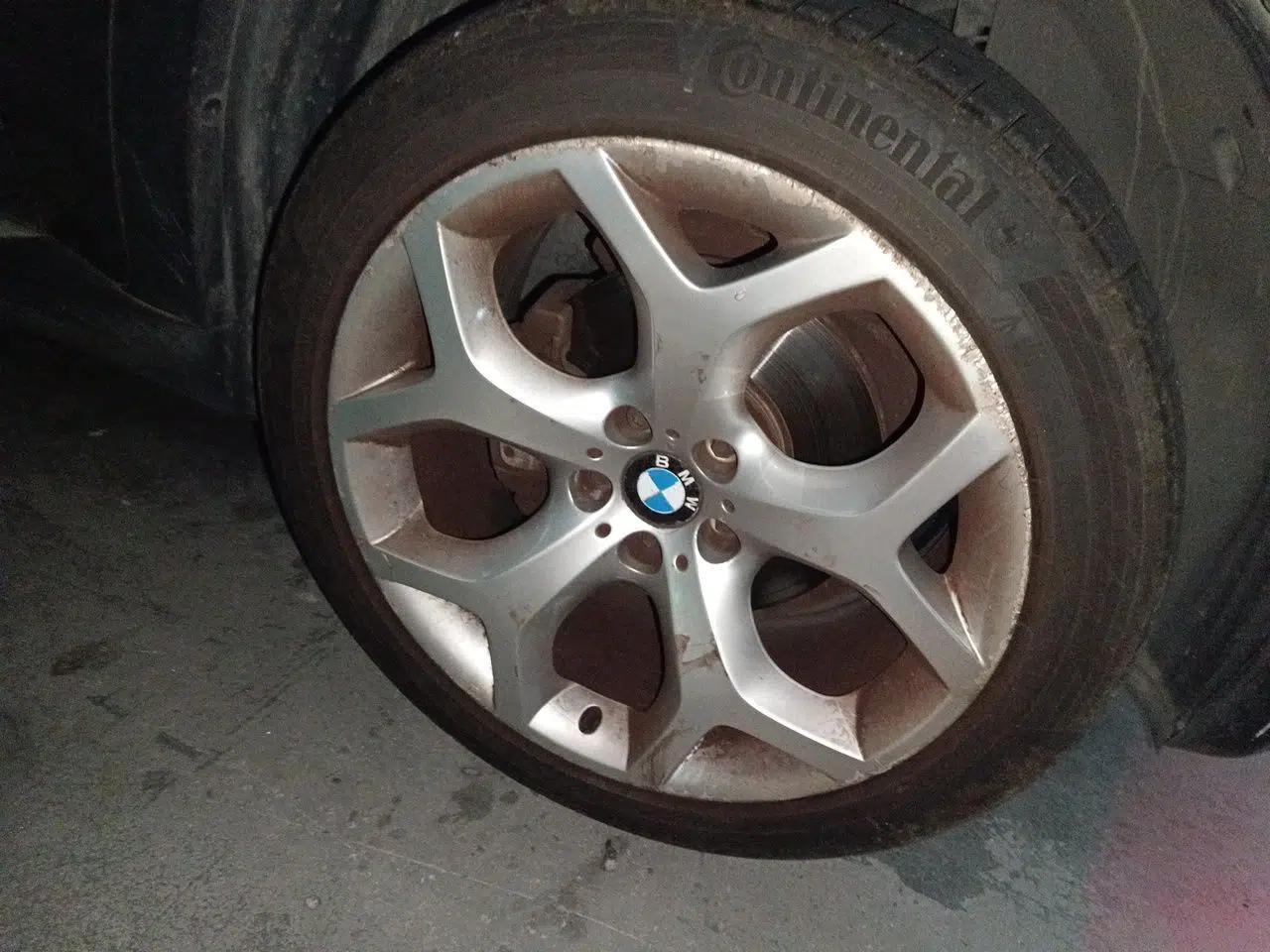 BMW X5 2011 xDrive35i Leading Model — миниатюра 8