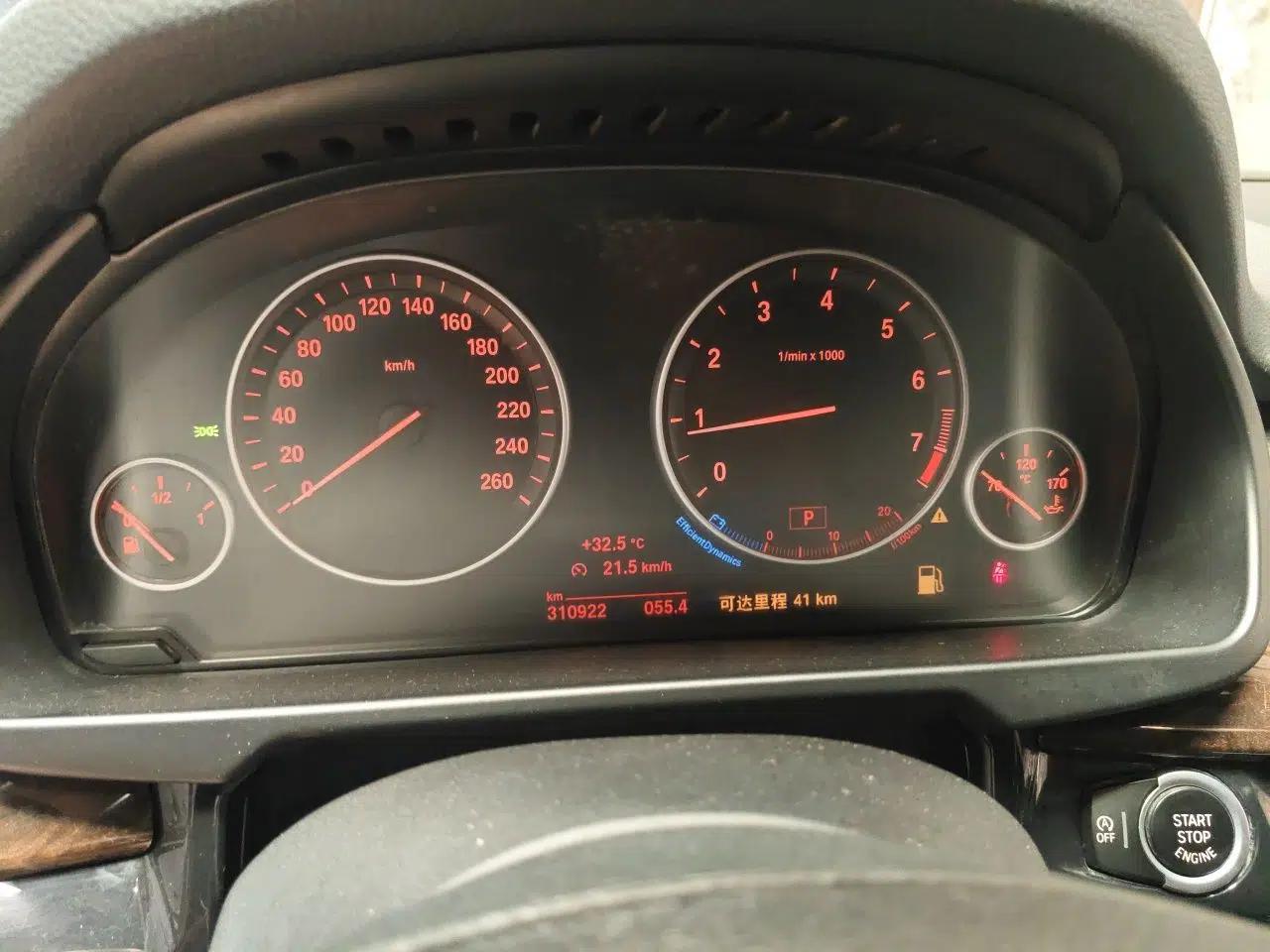 BMW X5 2015 xDrive28i — миниатюра 11