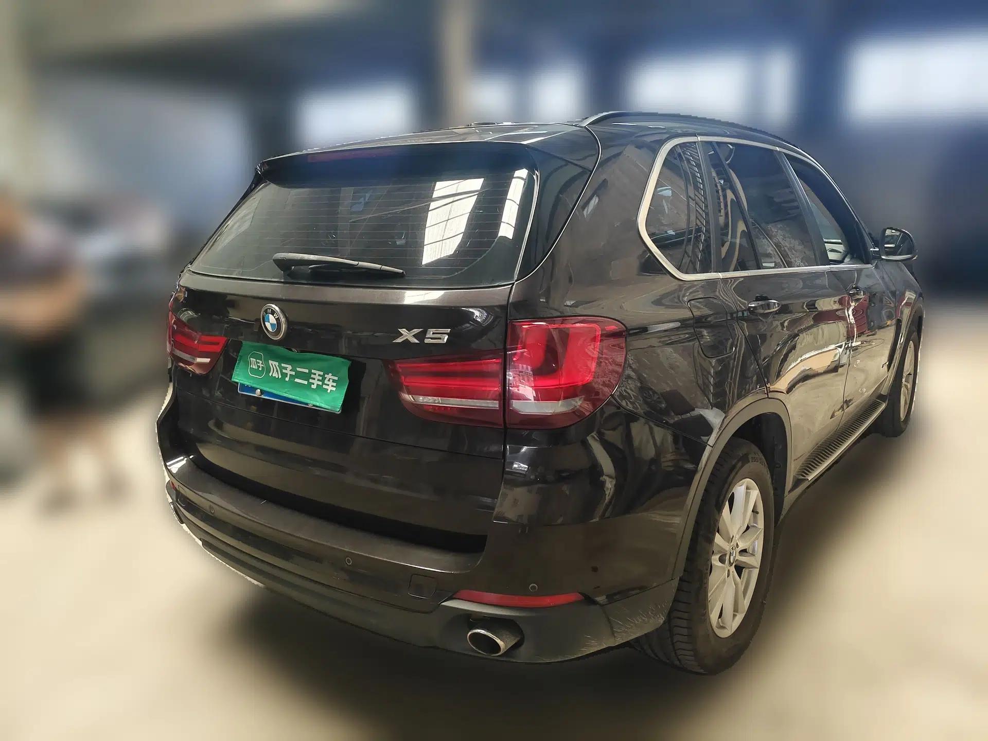 BMW X5 2015 xDrive28i — миниатюра 6