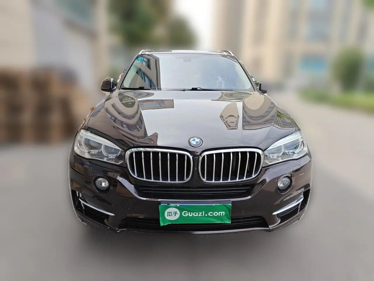 BMW X5 2018 xDrive28i — миниатюра 2