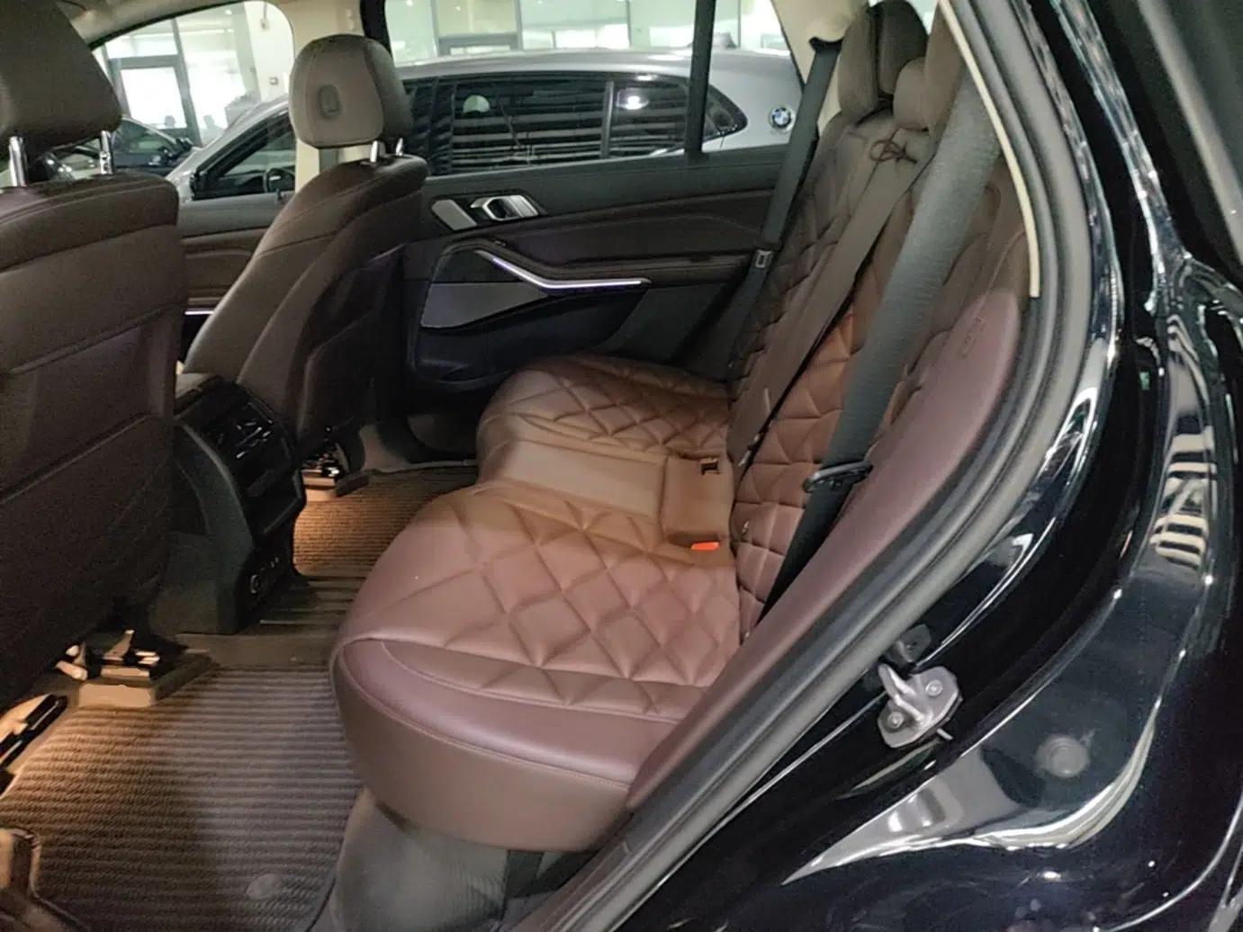 BMW X5 2022 xDrive 30Li Luxury M Sport Package — миниатюра 20