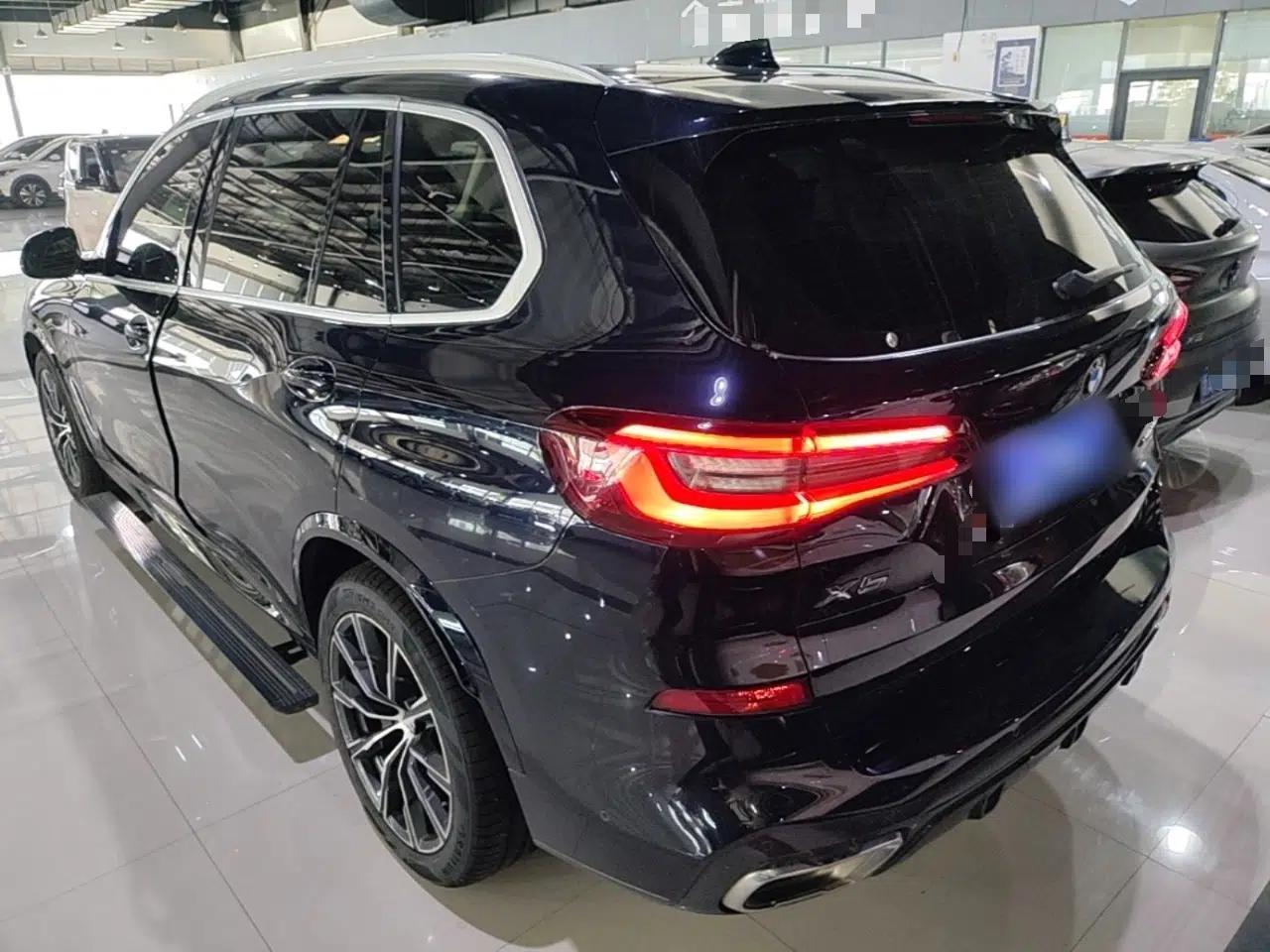 BMW X5 2022 xDrive 30Li Luxury M Sport Package — миниатюра 4