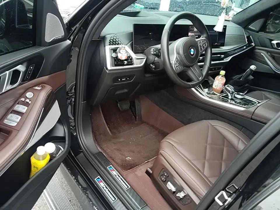 BMW X5 2023 xDrive 40Li M Sport Night Edition Package — миниатюра 23