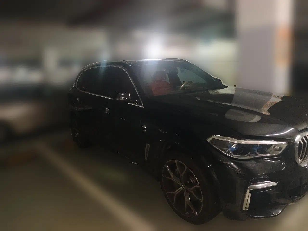 BMW X5 2022 xDrive 40Li M Sport Package — миниатюра 3