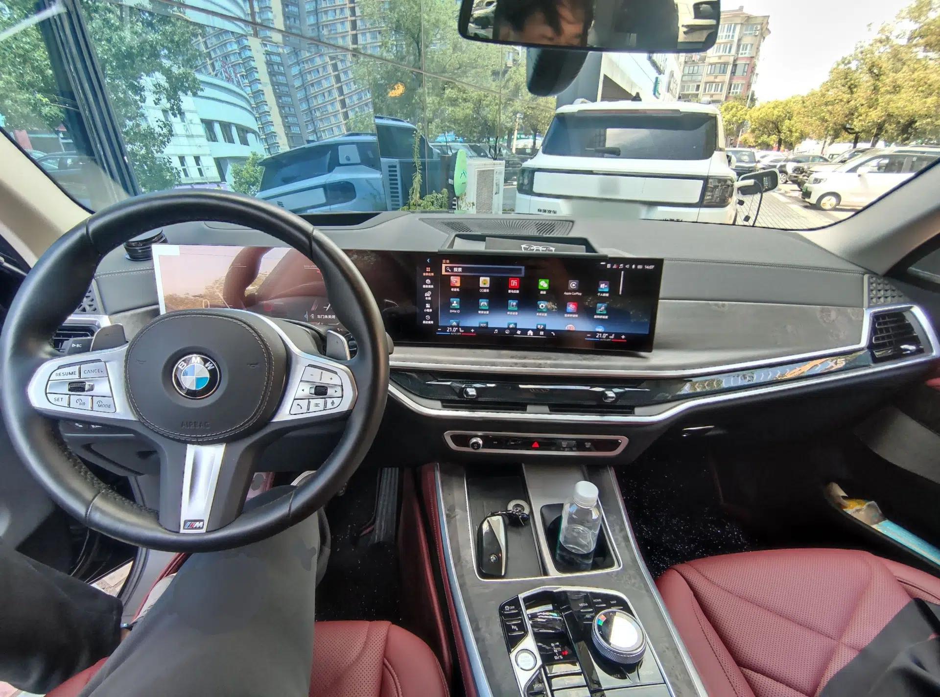 BMW X5 2023 xDrive 30Li Luxury M Sport Night Edition Package — миниатюра 9