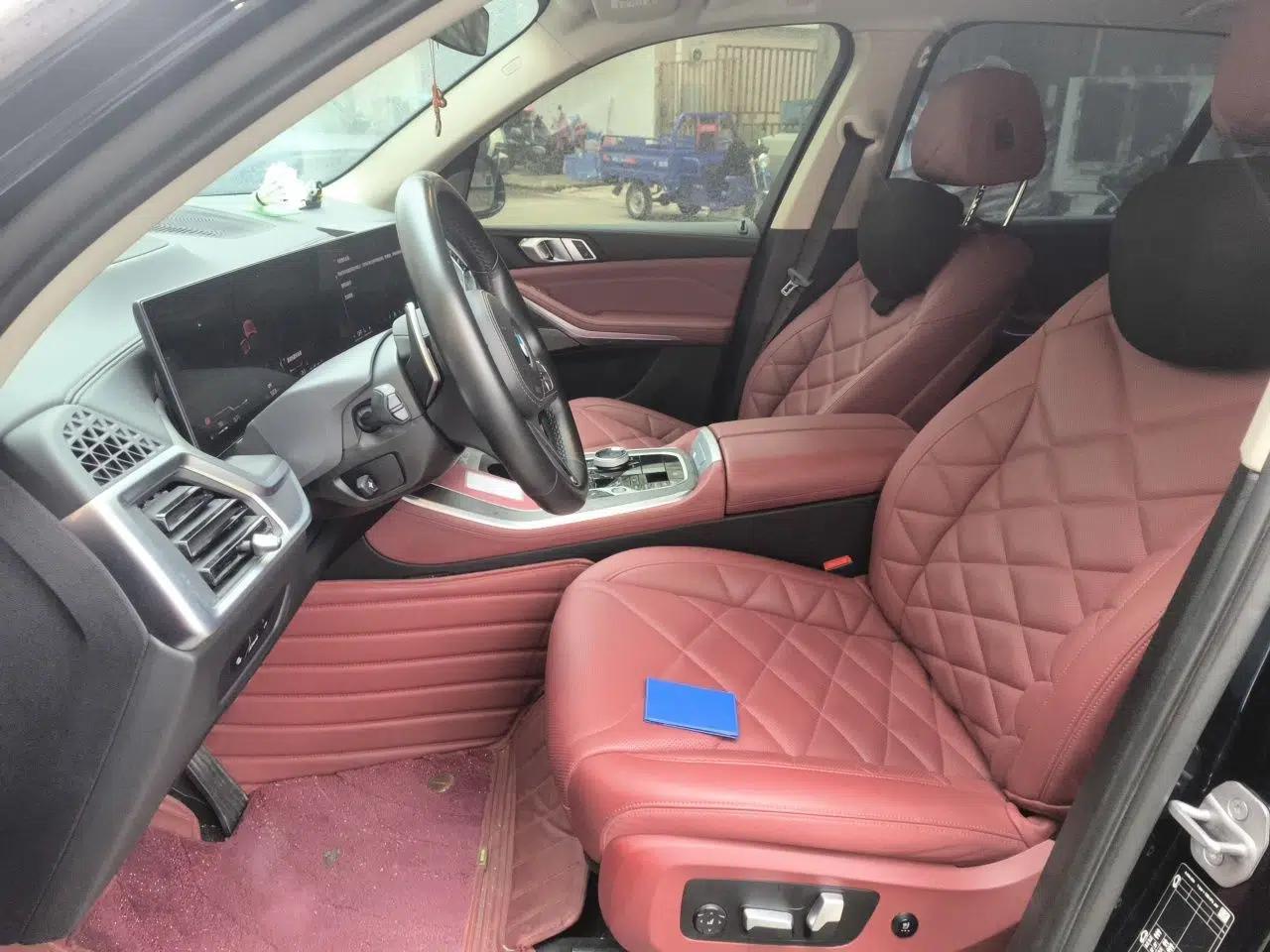 BMW X5 2023 xDrive 30Li M Sport Package — миниатюра 15