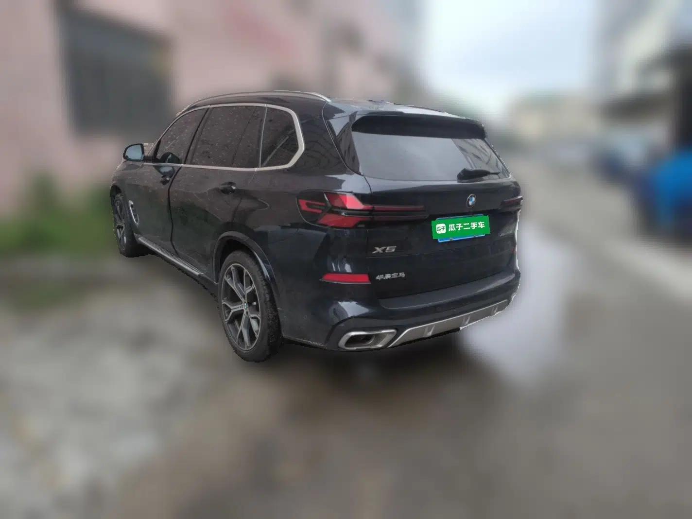 BMW X5 2023 xDrive 30Li M Sport Package — миниатюра 4