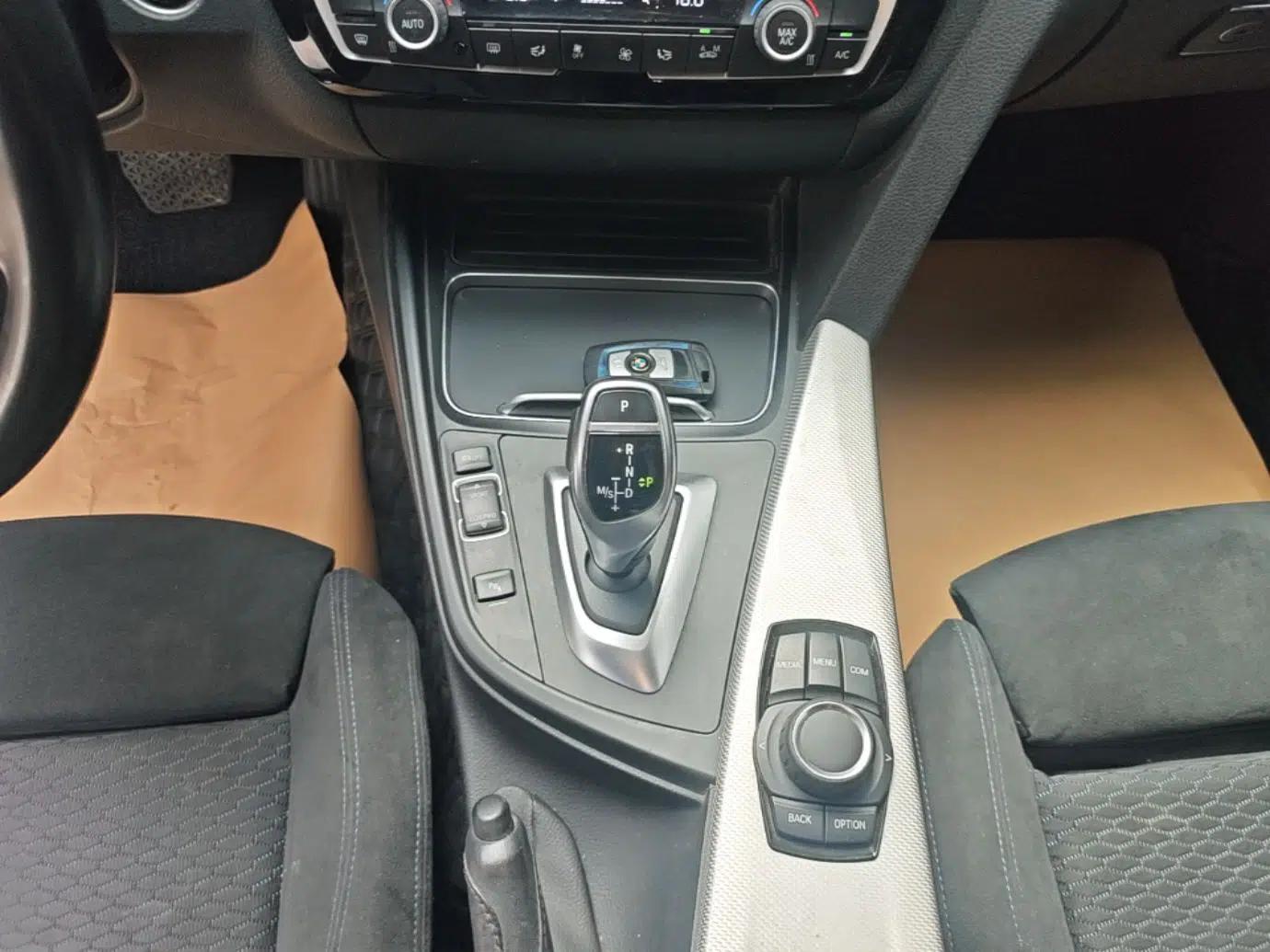 BMW 4 Series 2017 425i Gran Coupe Leading Model with M Sport Package — миниатюра 16