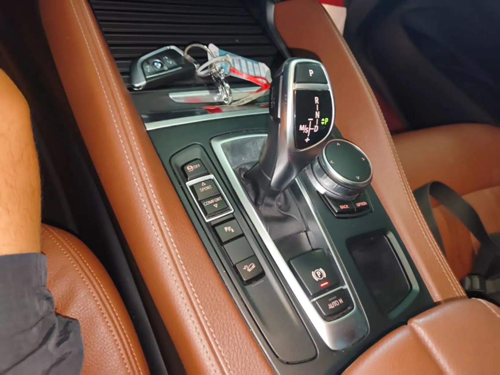 BMW X6 2017 xDrive35i Leading Model — миниатюра 16