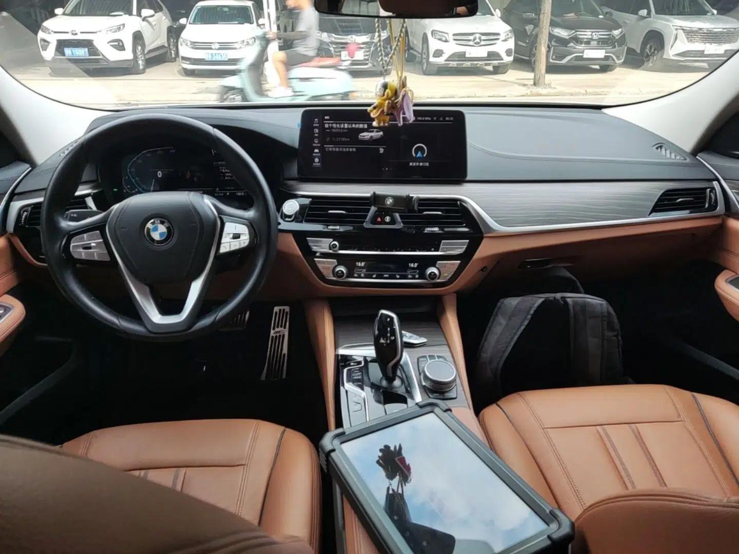 BMW 6 Series GT 2021 630i Luxury Design Package — миниатюра 12