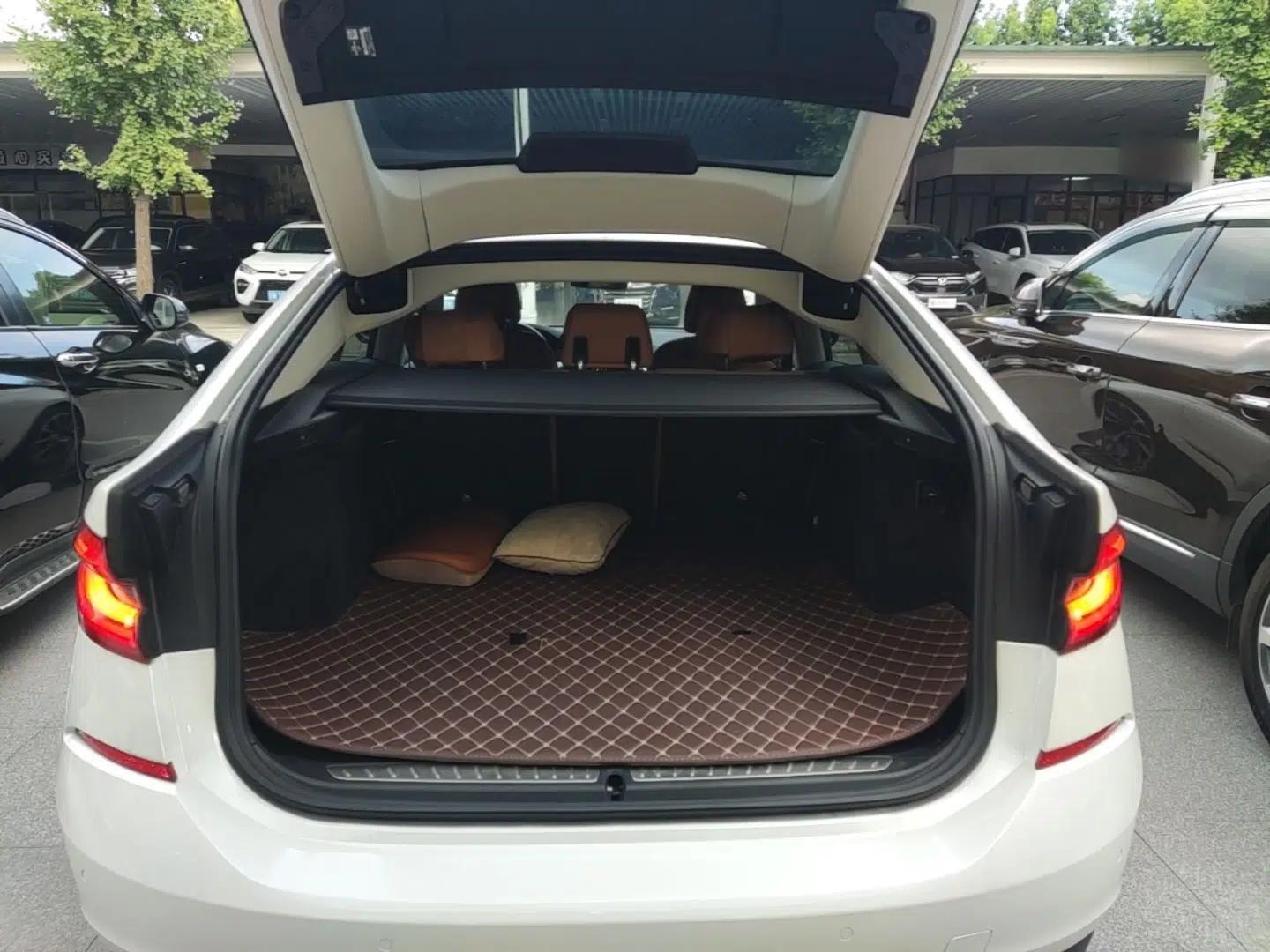 BMW 6 Series GT 2021 630i Luxury Design Package — миниатюра 22