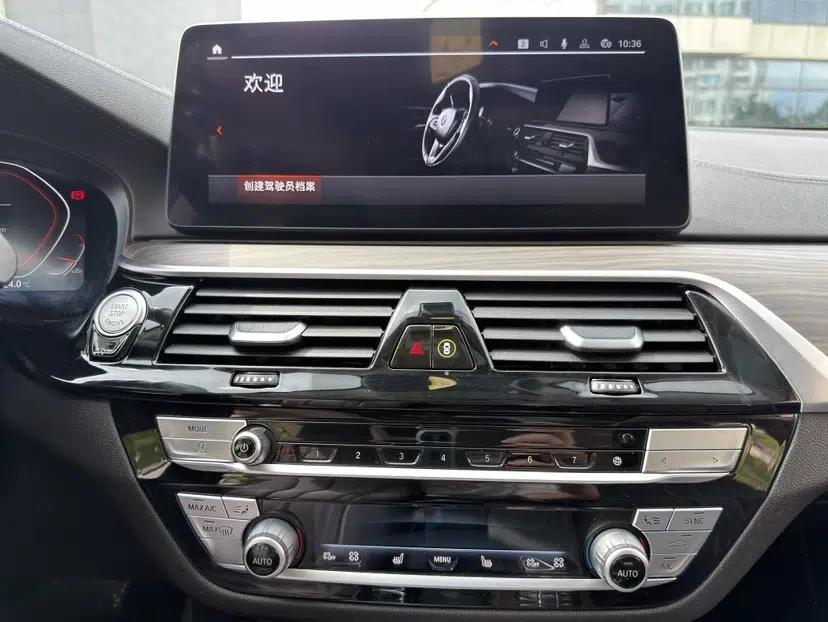 BMW 6 Series GT 2021 630i Luxury Design Package — миниатюра 19