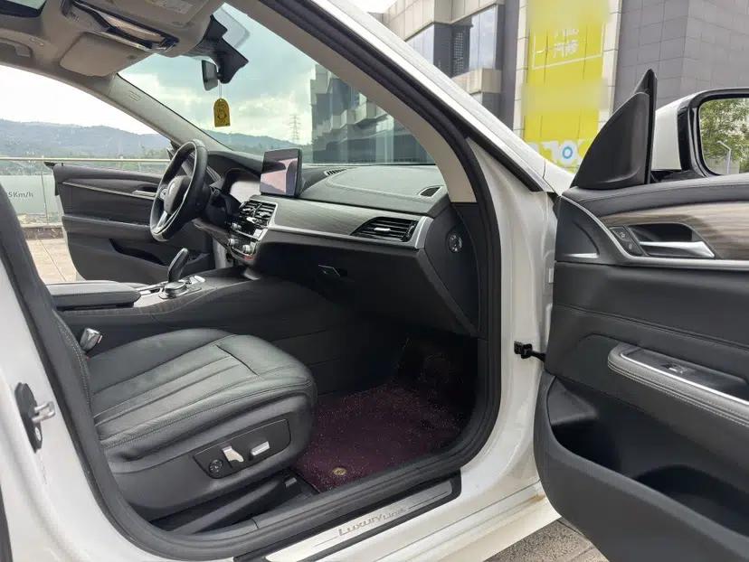 BMW 6 Series GT 2021 630i Luxury Design Package — миниатюра 24