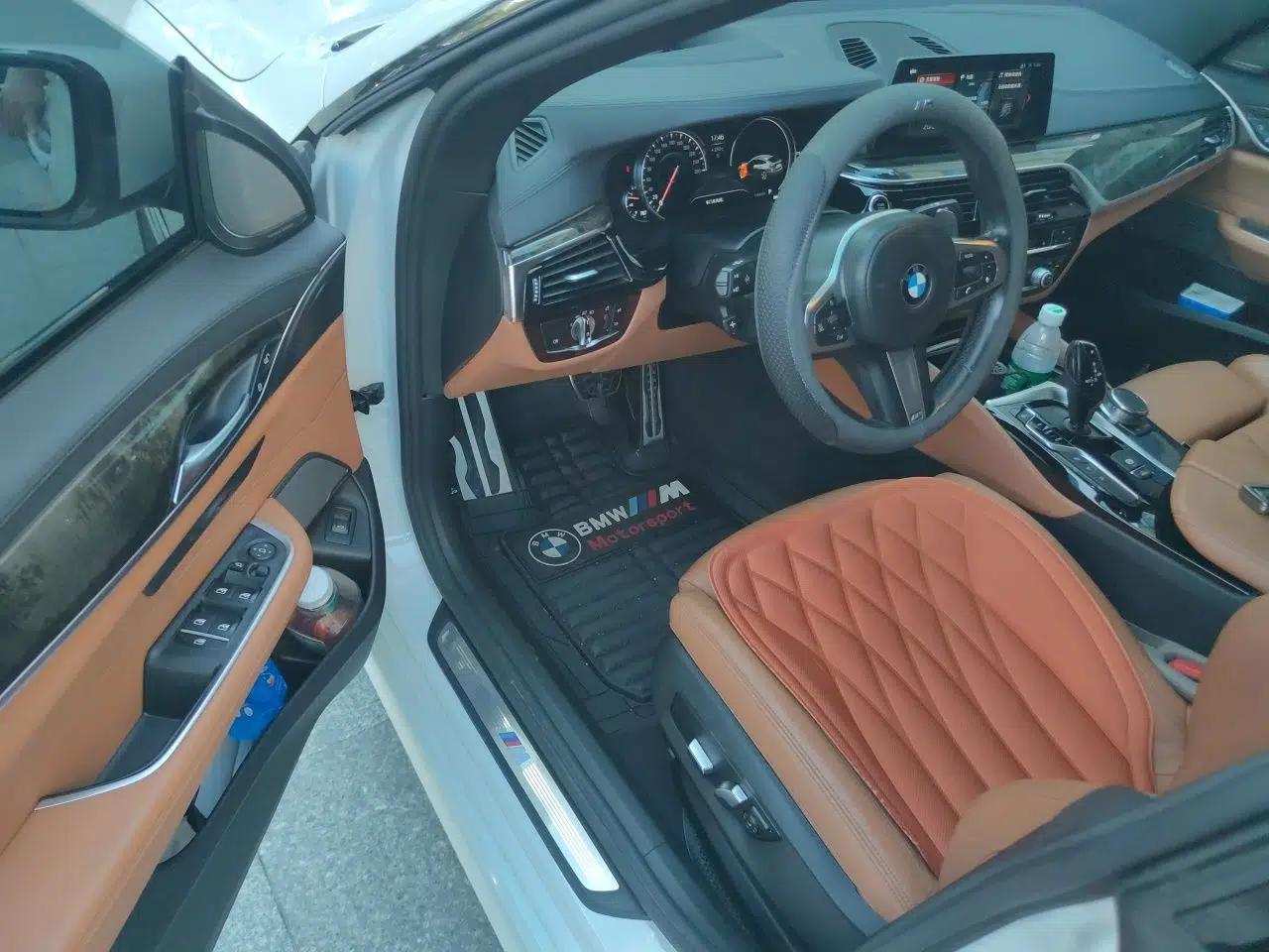 BMW 6 Series GT 2018 630i M Sport Package — миниатюра 16