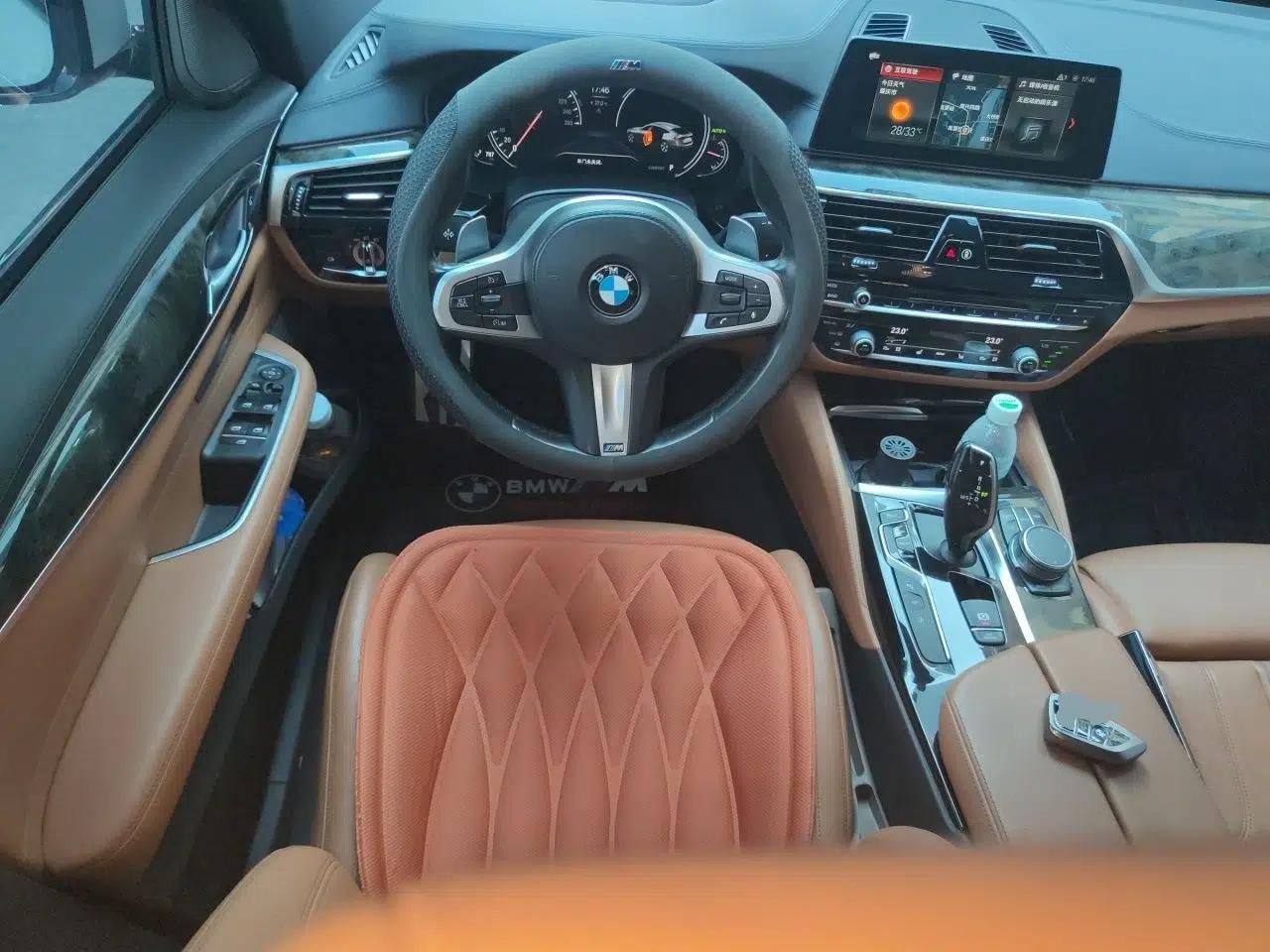 BMW 6 Series GT 2018 630i M Sport Package — миниатюра 10