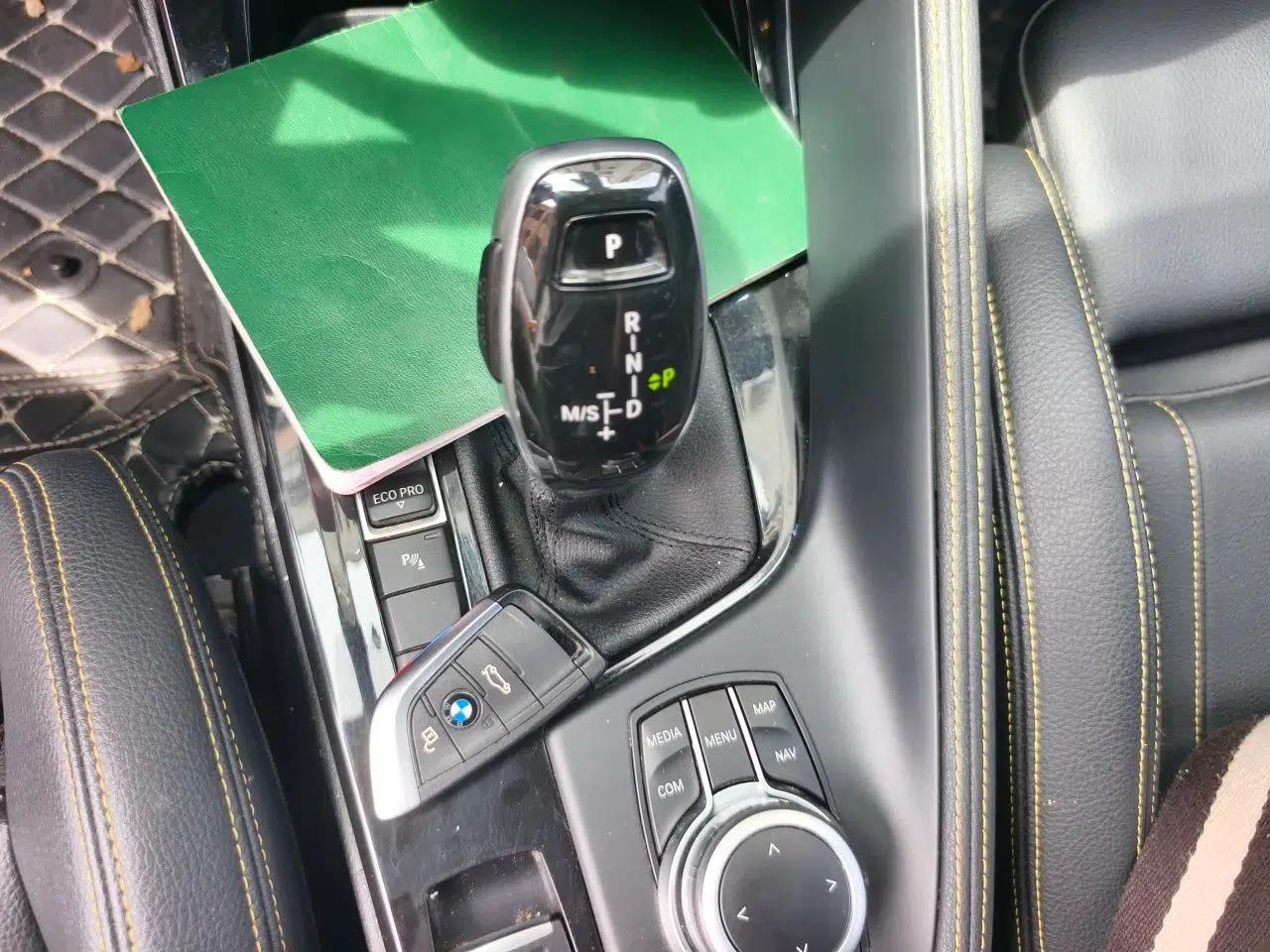 BMW X2 2023 xDrive 25i Shining Edition — миниатюра 14