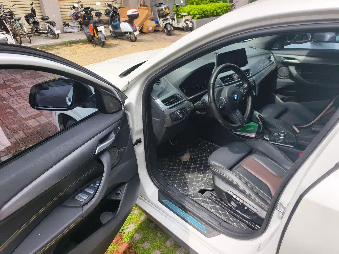 BMW X2 2023 xDrive 25i Shining Edition — миниатюра 16