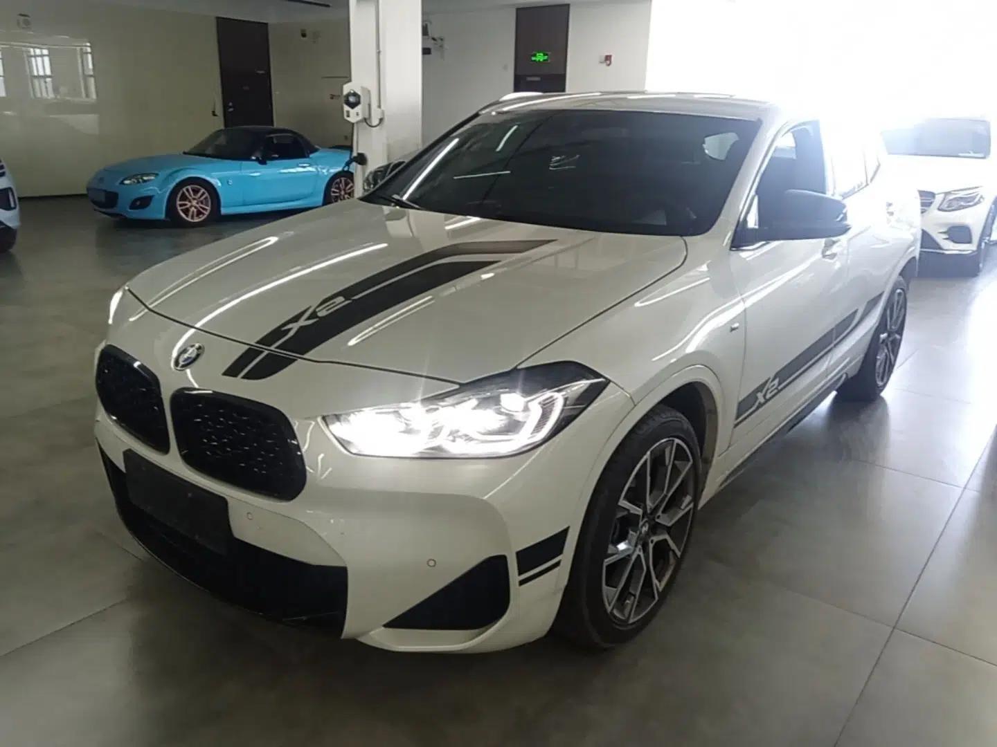 BMW X2 2021 xDrive25i Midnight Edition — миниатюра 1