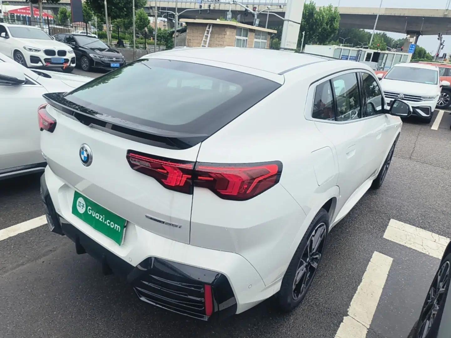 BMW X2 2024 sDrive25i M Sport Package — миниатюра 6
