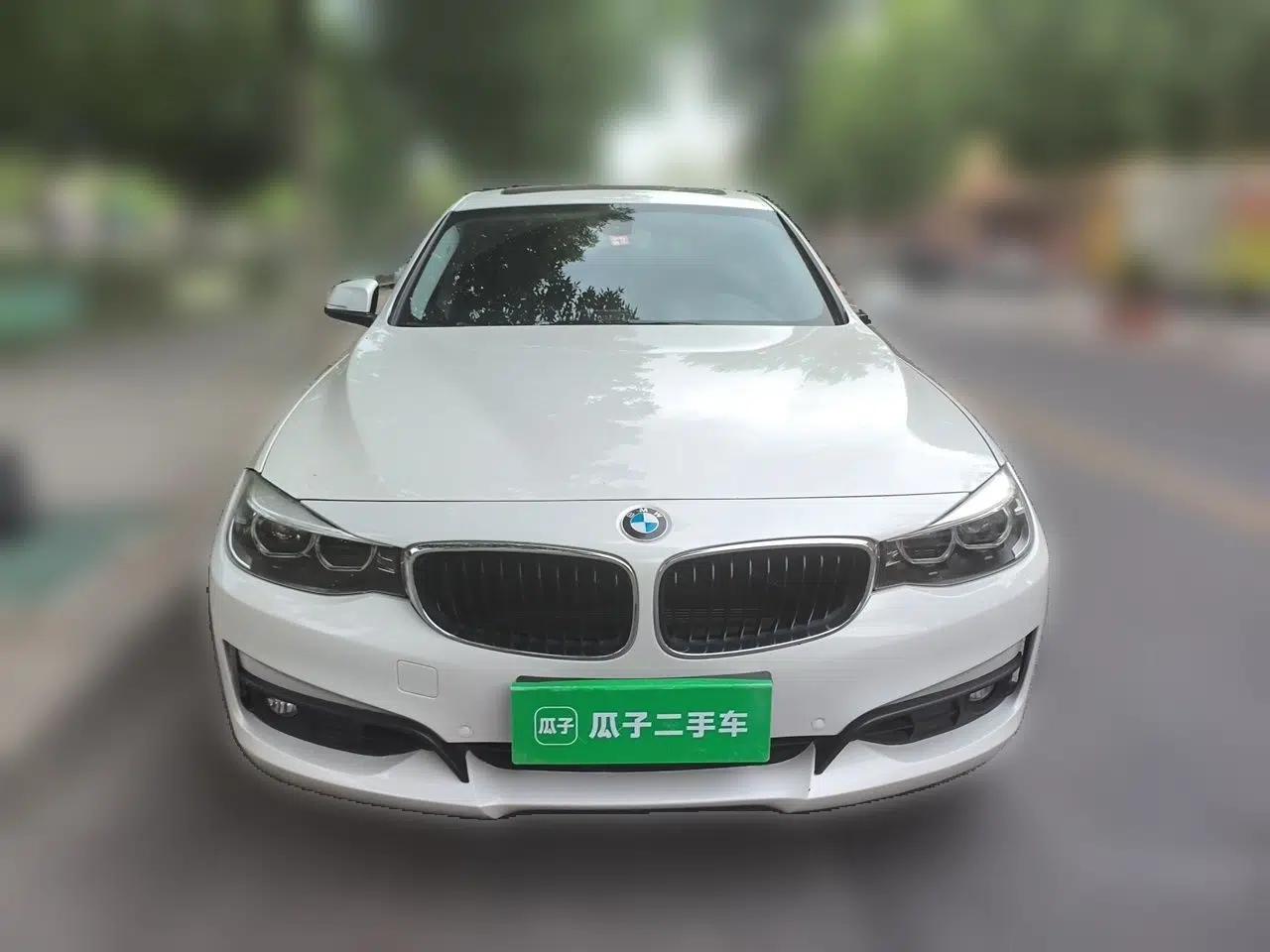 BMW 3 Series GT 2018 320i Sport Edition — миниатюра 2