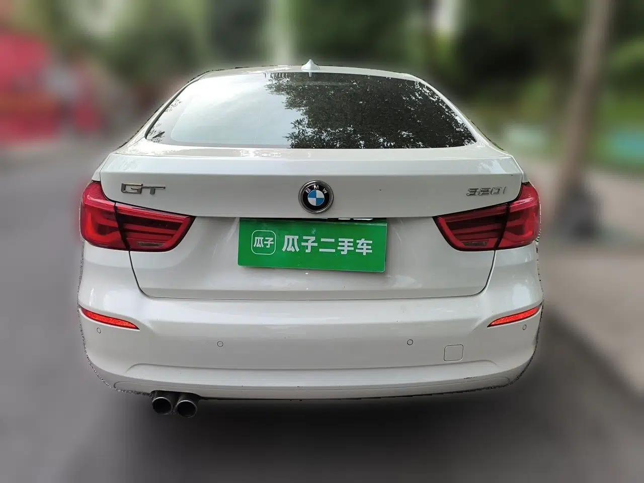 BMW 3 Series GT 2018 320i Sport Edition — миниатюра 5