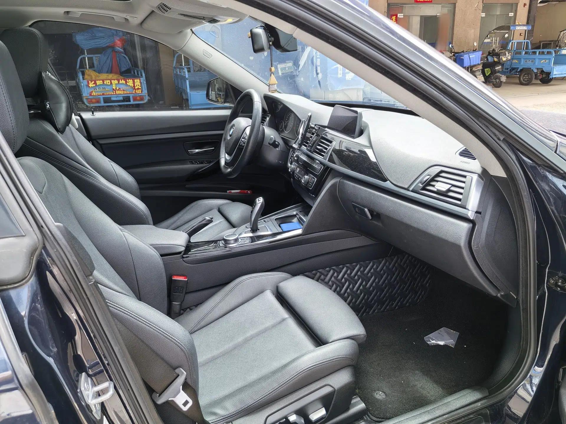 BMW 3 Series GT 2019 320i Sport Edition — миниатюра 38