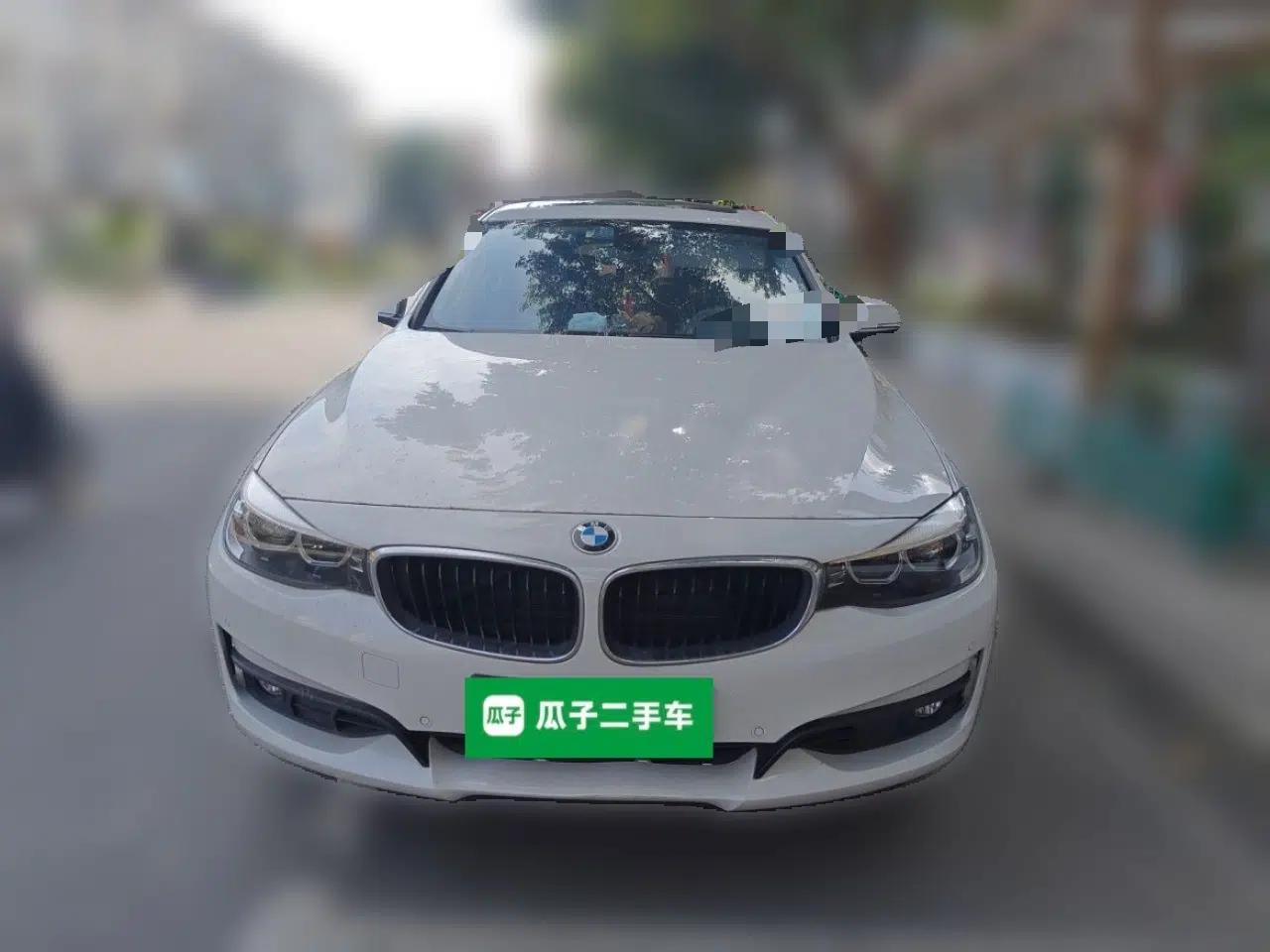 BMW 3 Series GT 2018 320i Sport Edition — миниатюра 2