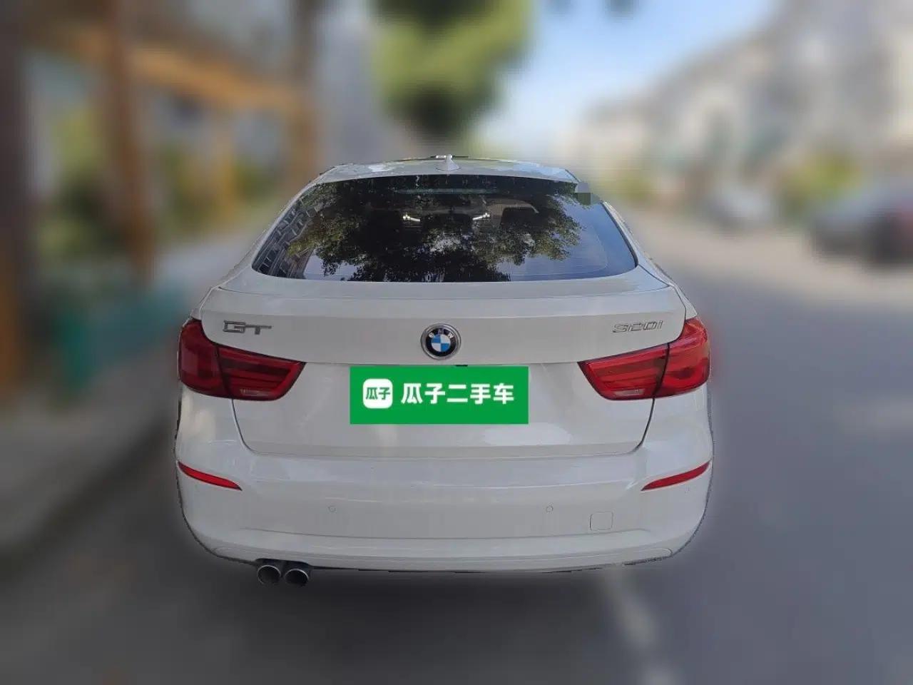 BMW 3 Series GT 2018 320i Sport Edition — миниатюра 5