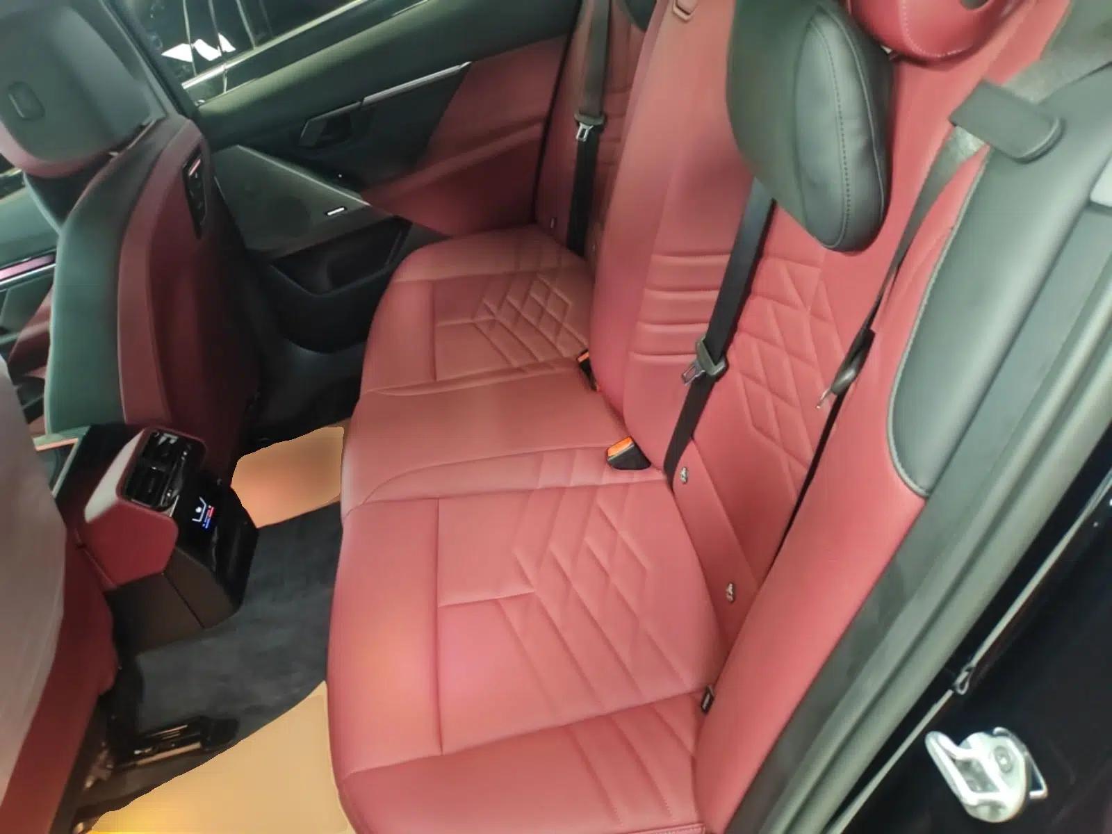 BMW i5 2025 eDrive 40L M Sport Package — миниатюра 20