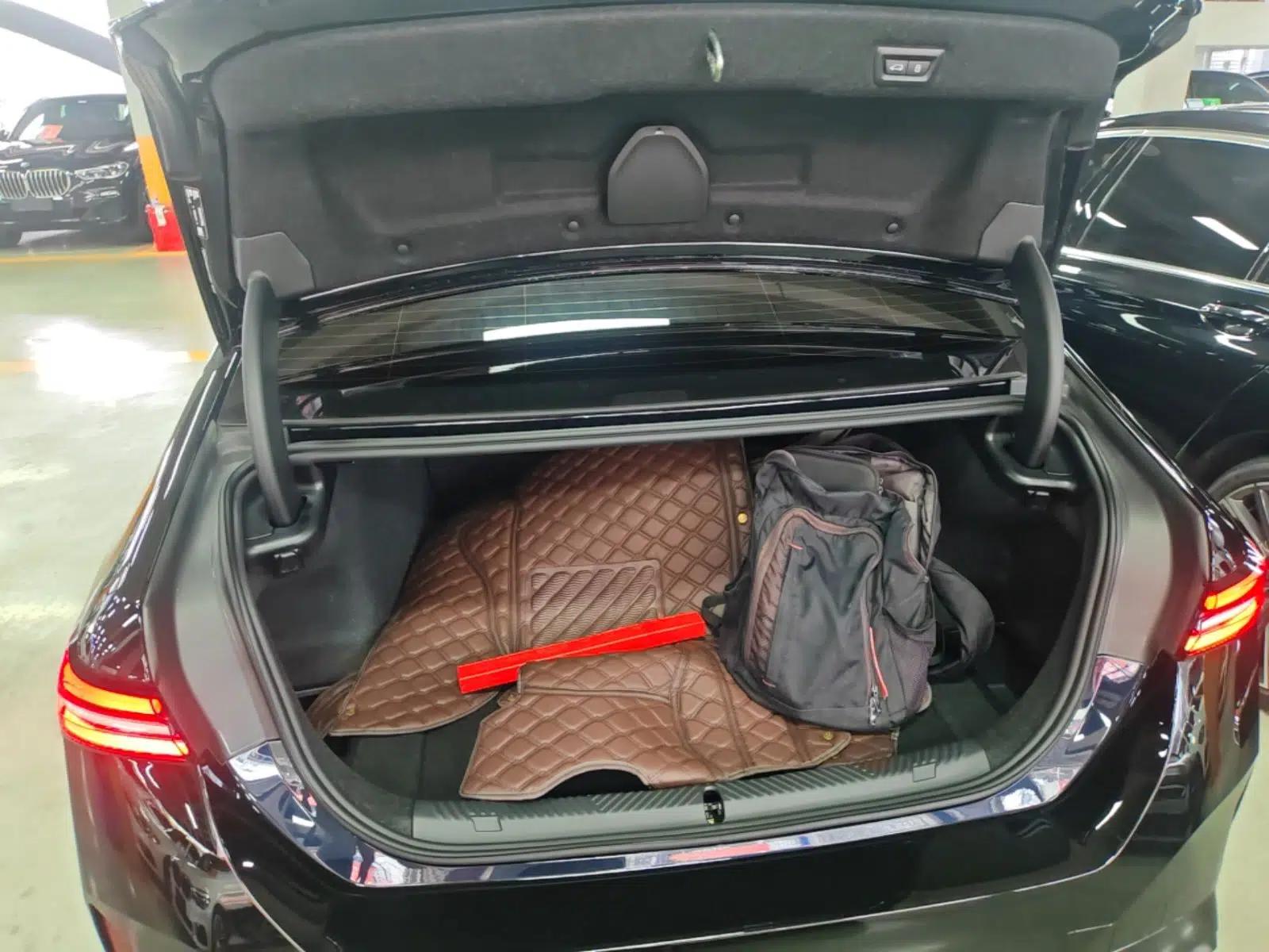 BMW i5 2025 eDrive 40L M Sport Package — миниатюра 22