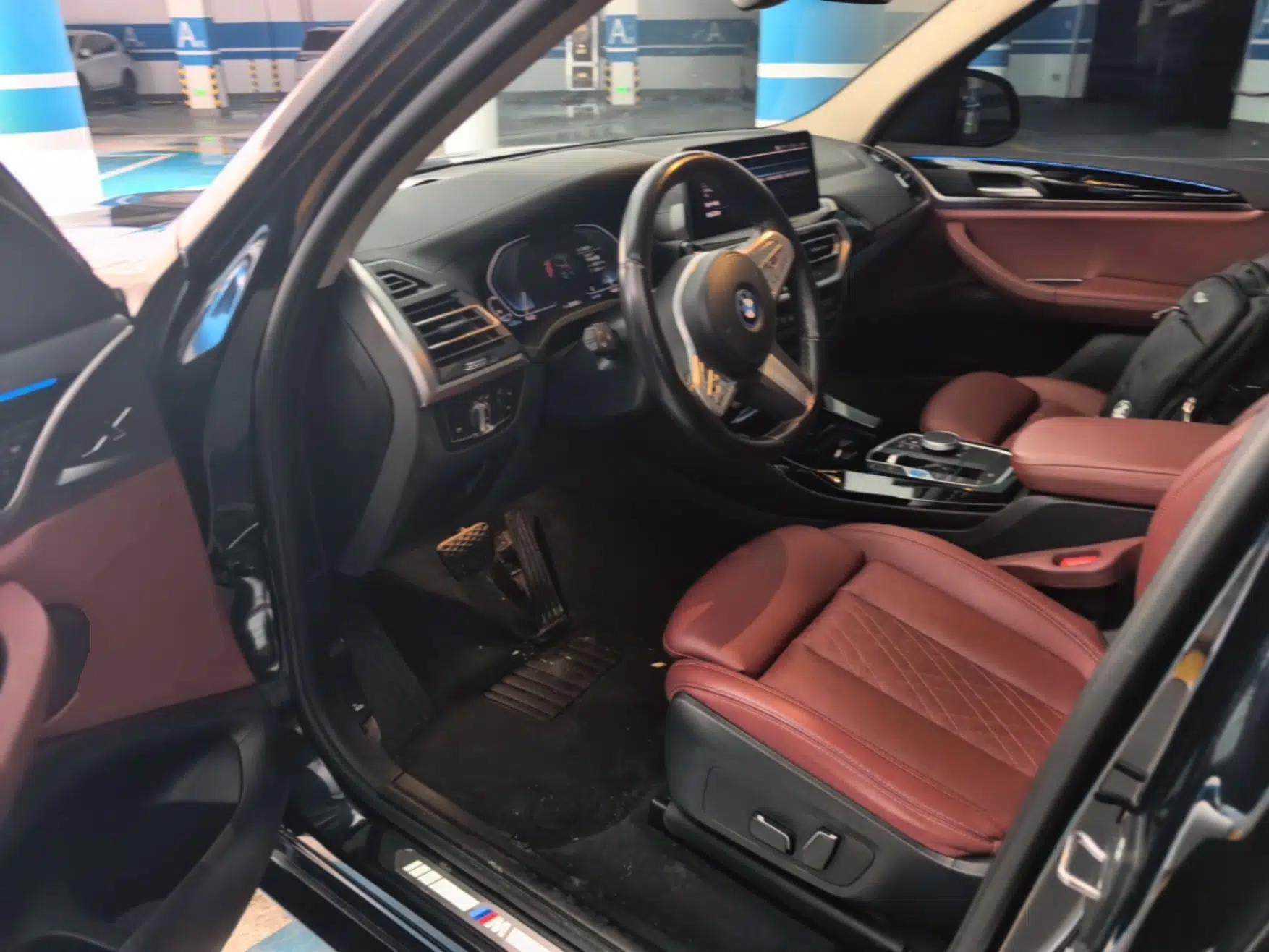 BMW iX3 2023 Leading Model — миниатюра 18