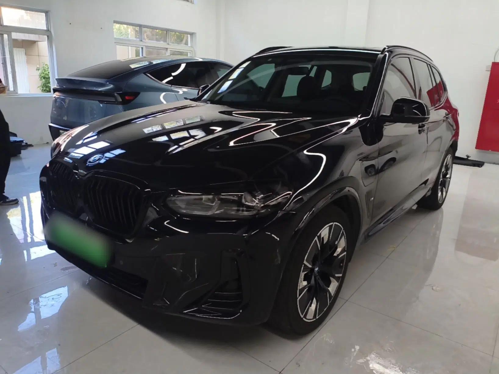 BMW iX3 2022 Updated Leading Type — миниатюра 1