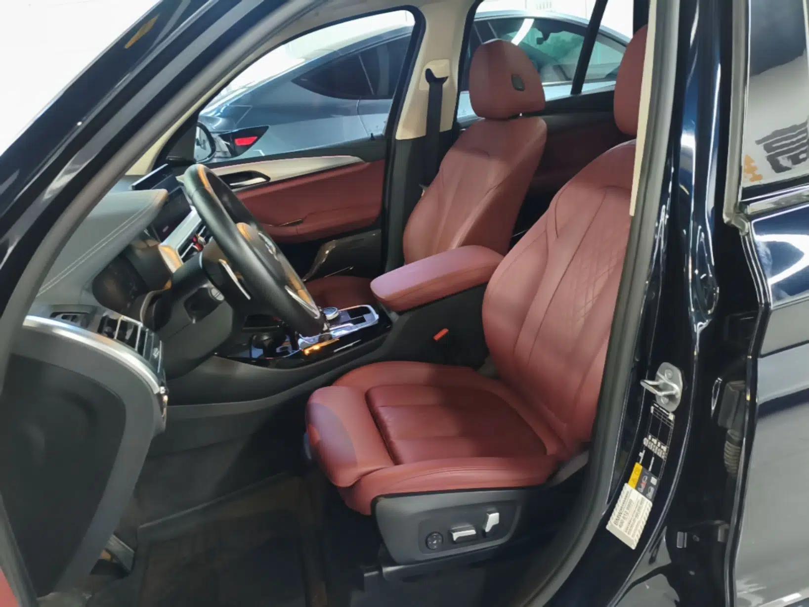 BMW iX3 2022 Updated Leading Type — миниатюра 17