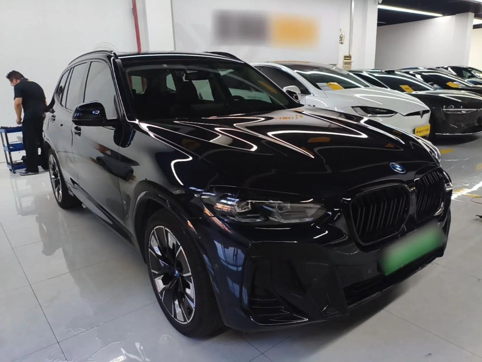 BMW iX3 2022 Updated Leading Type — миниатюра 3