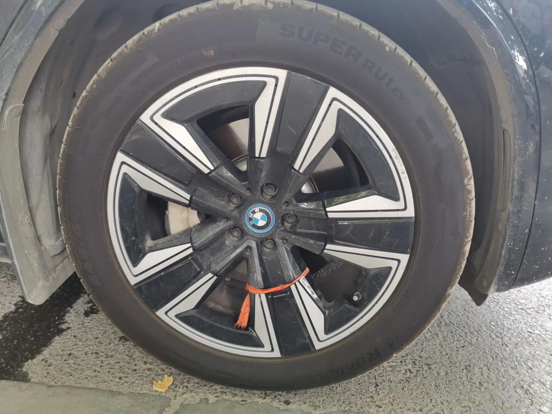 BMW iX3 2022 Updated Leading Version — миниатюра 8