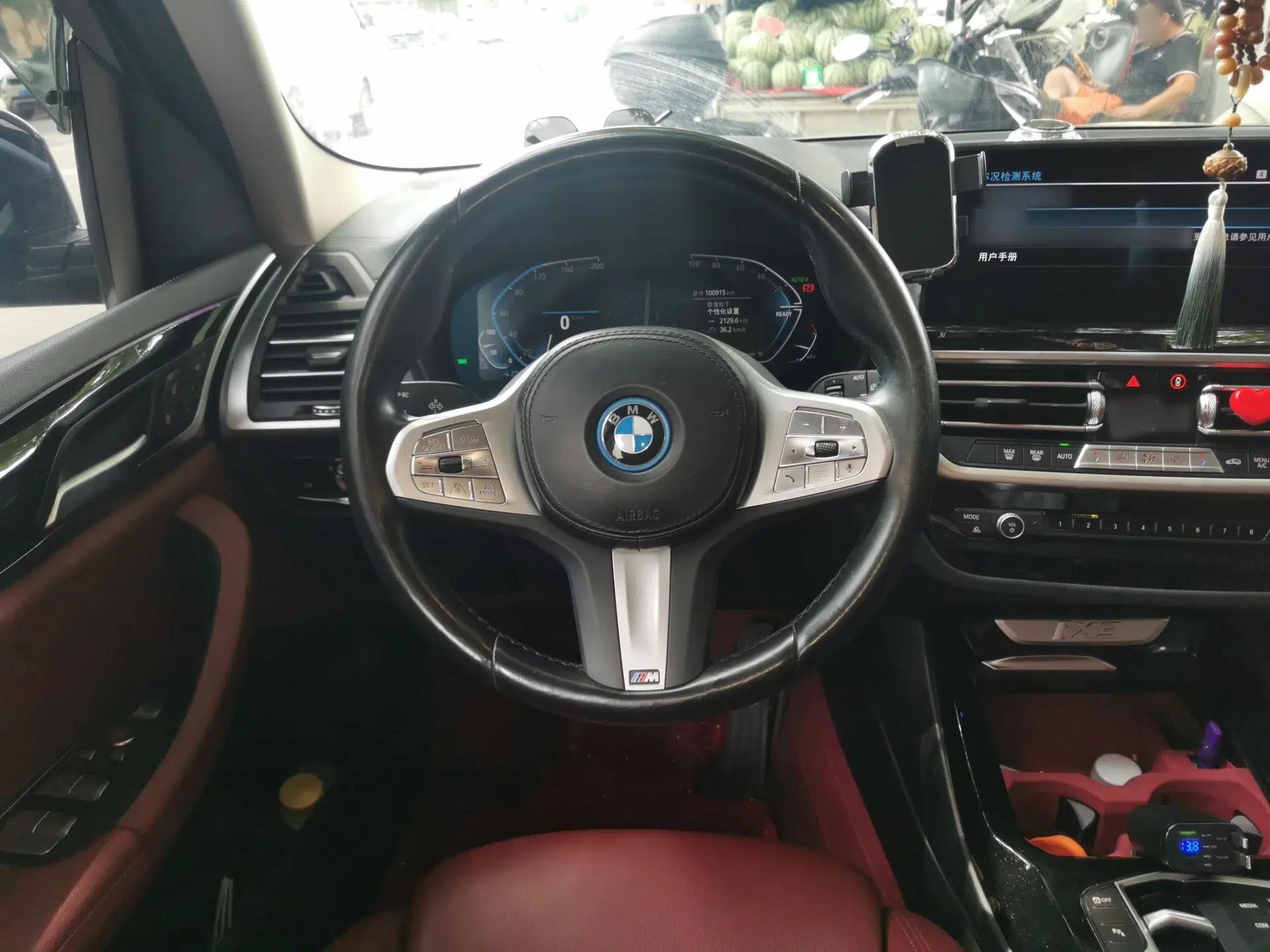 BMW iX3 2022 Updated Leading Version — миниатюра 10