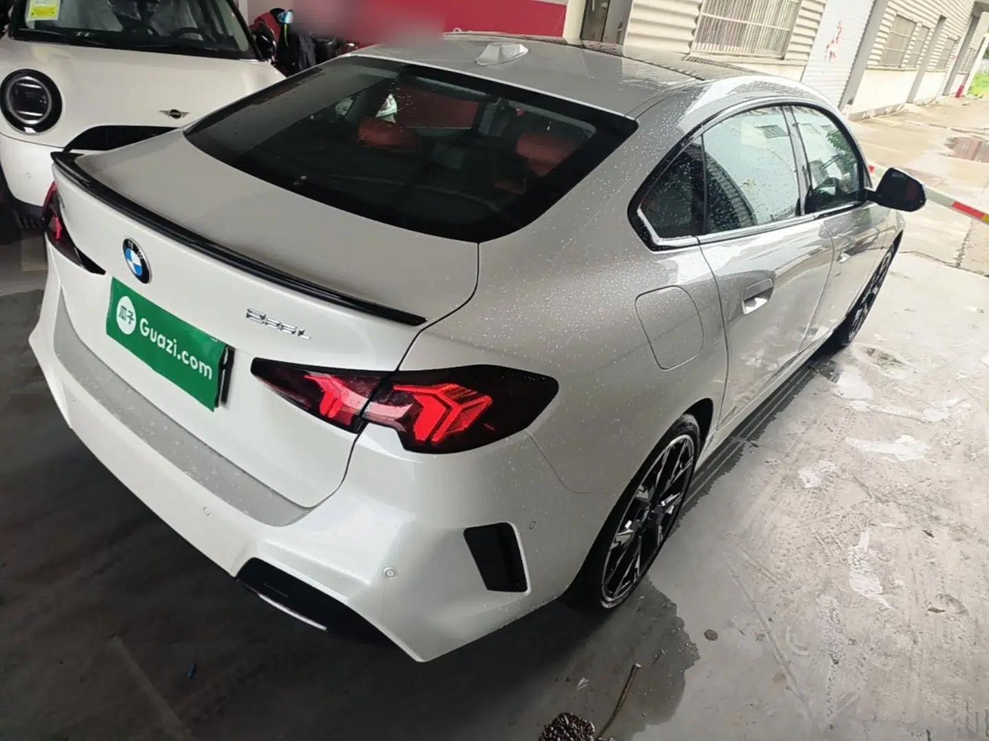 BMW 2 Series 2025 225L M Sport Night Edition Package — миниатюра 6