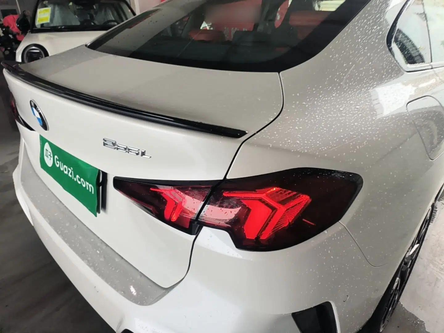 BMW 2 Series 2025 225L M Sport Night Edition Package — миниатюра 9