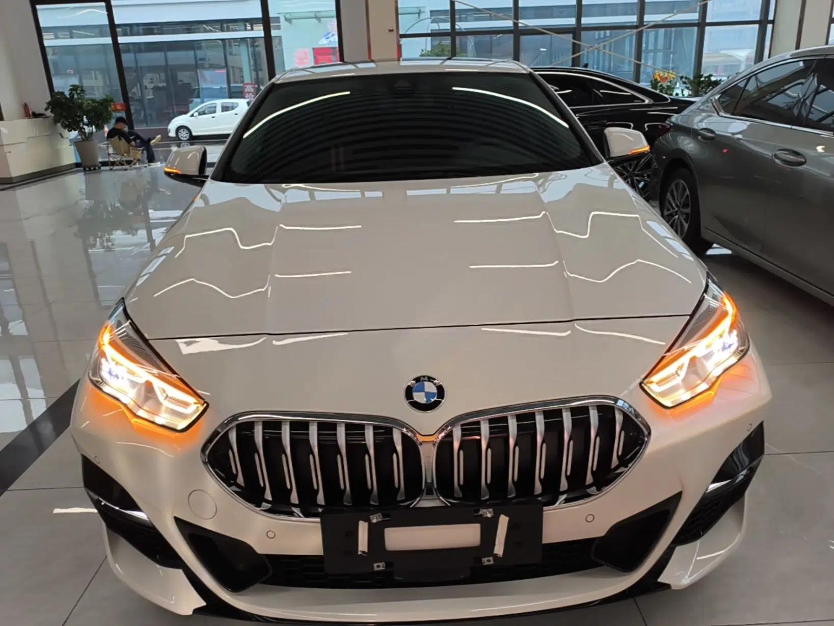 BMW 2 Series 2023 225i Four-Door Coupe M Sport Package — миниатюра 2