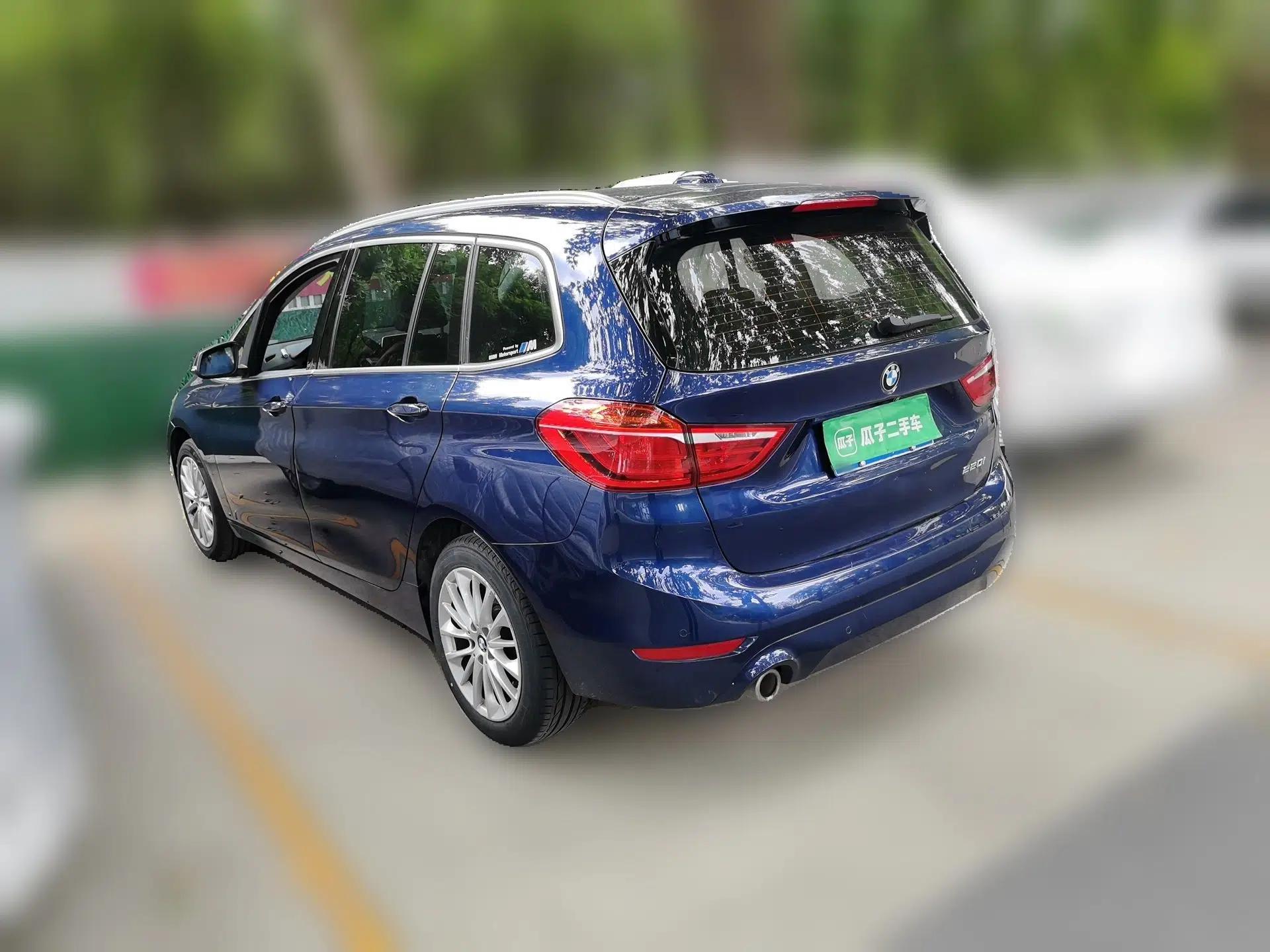 BMW 2 Series Gran Tourer 2018 220i Leading Model — миниатюра 4