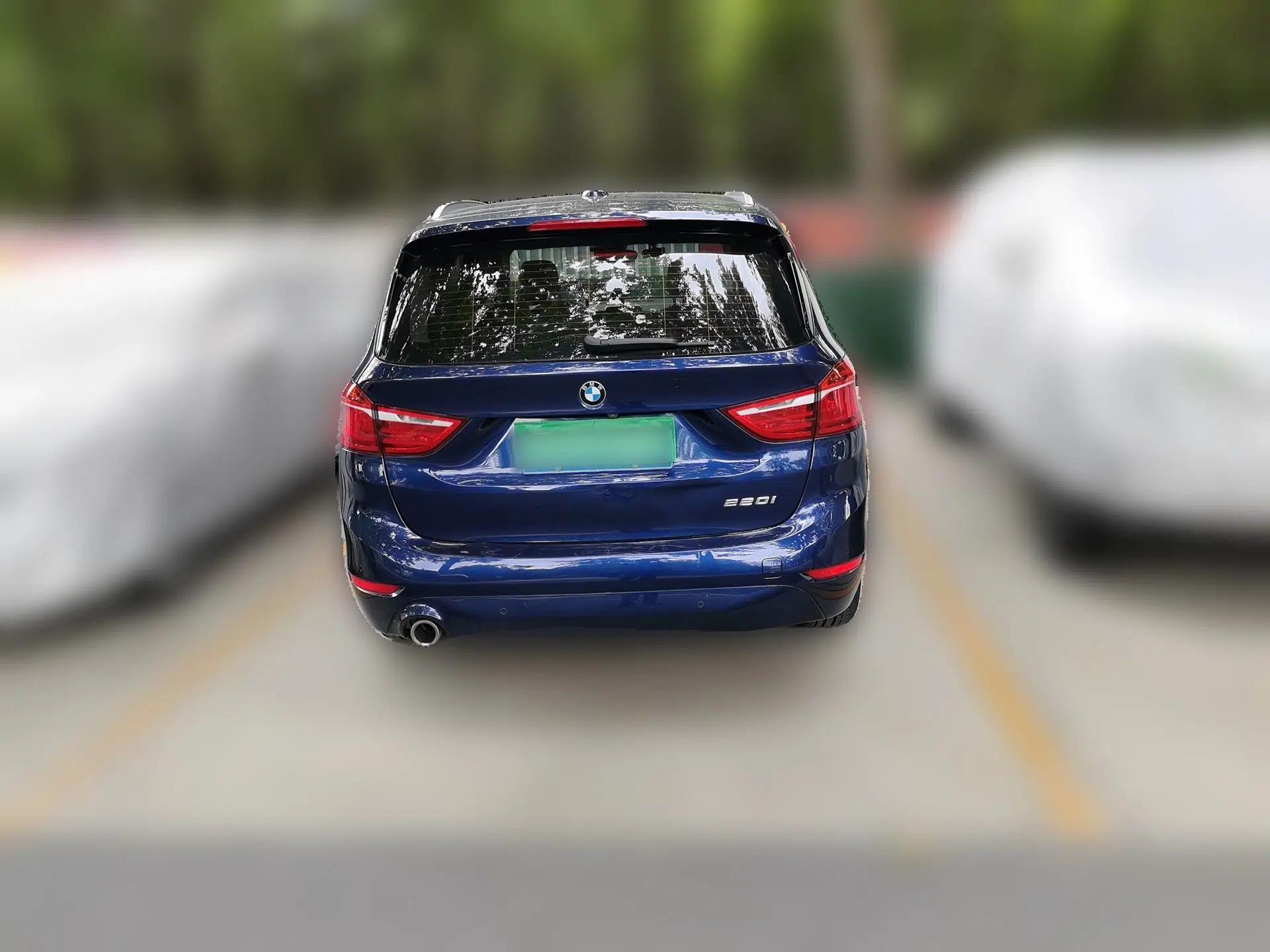 BMW 2 Series Gran Tourer 2018 220i Leading Model — миниатюра 5