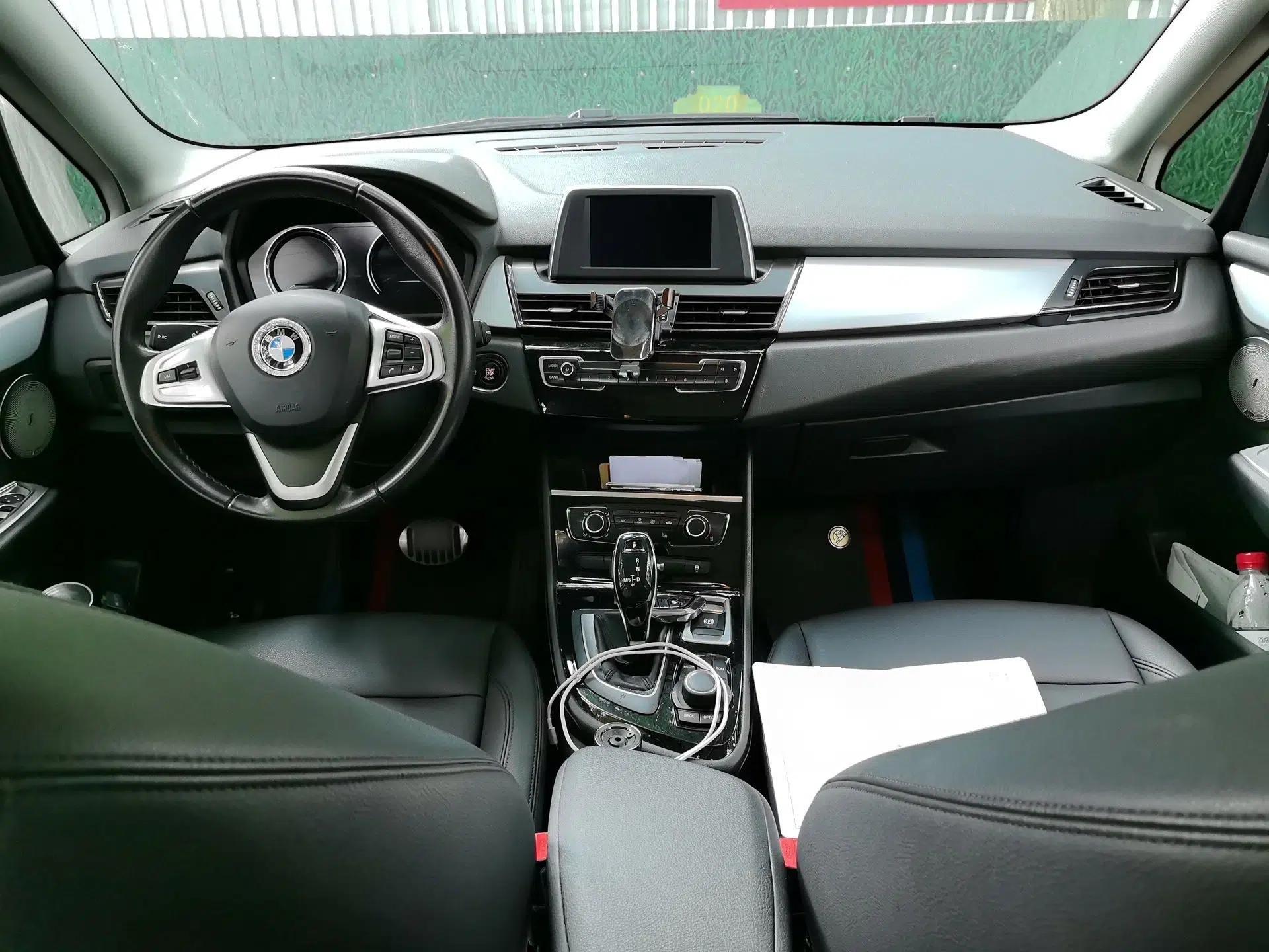 BMW 2 Series Gran Tourer 2018 220i Leading Model — миниатюра 9