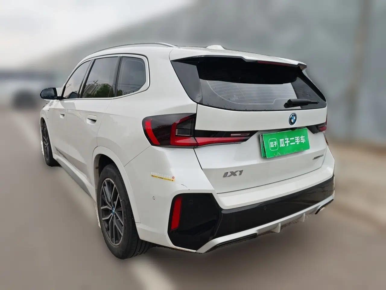 BMW iX1 2023 eDrive25L M Sport Package — миниатюра 4