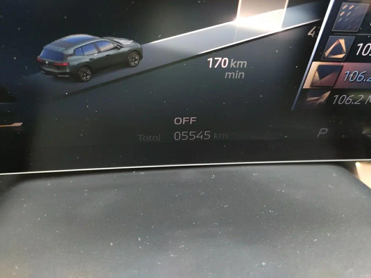 BMW iX 2023 Updated xDrive40 — миниатюра 12