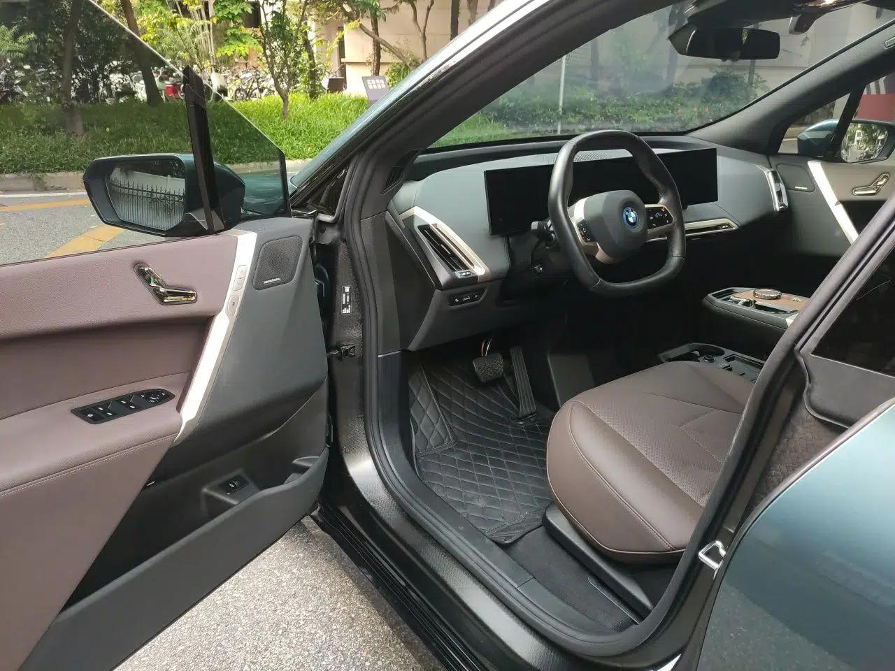 BMW iX 2023 Updated xDrive40 — миниатюра 16