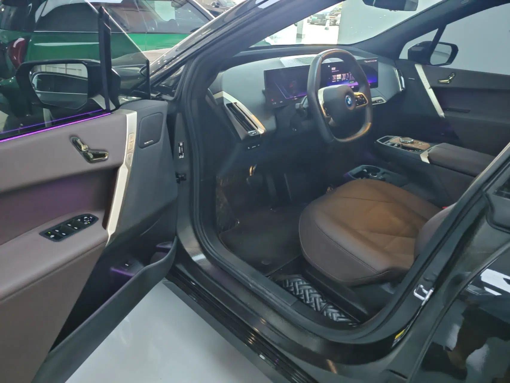 BMW iX 2022 xDrive40 — миниатюра 18