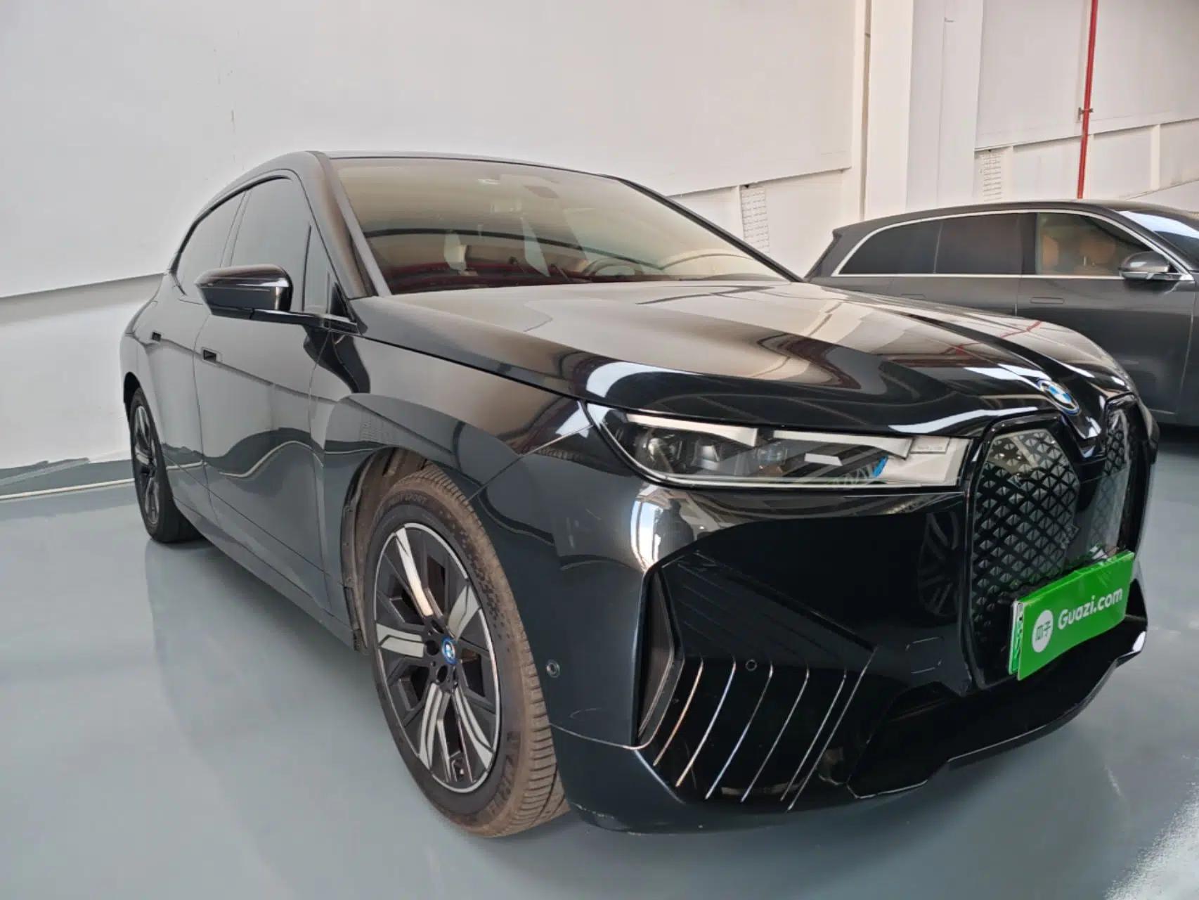 BMW iX 2022 xDrive40 — миниатюра 3