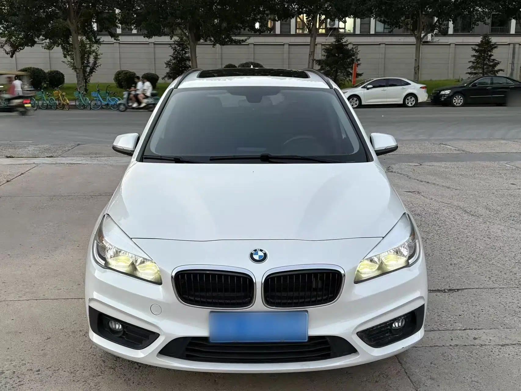 BMW 2 Series Active Tourer 2015 218i Leading Model — миниатюра 12
