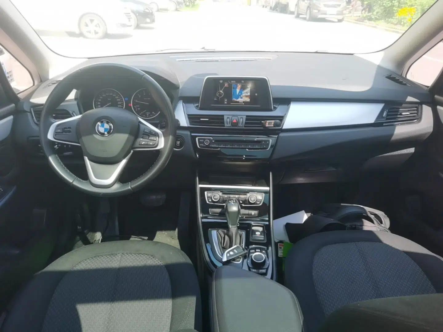 BMW 2 Series Active Tourer 2015 218i Leading Model — миниатюра 17