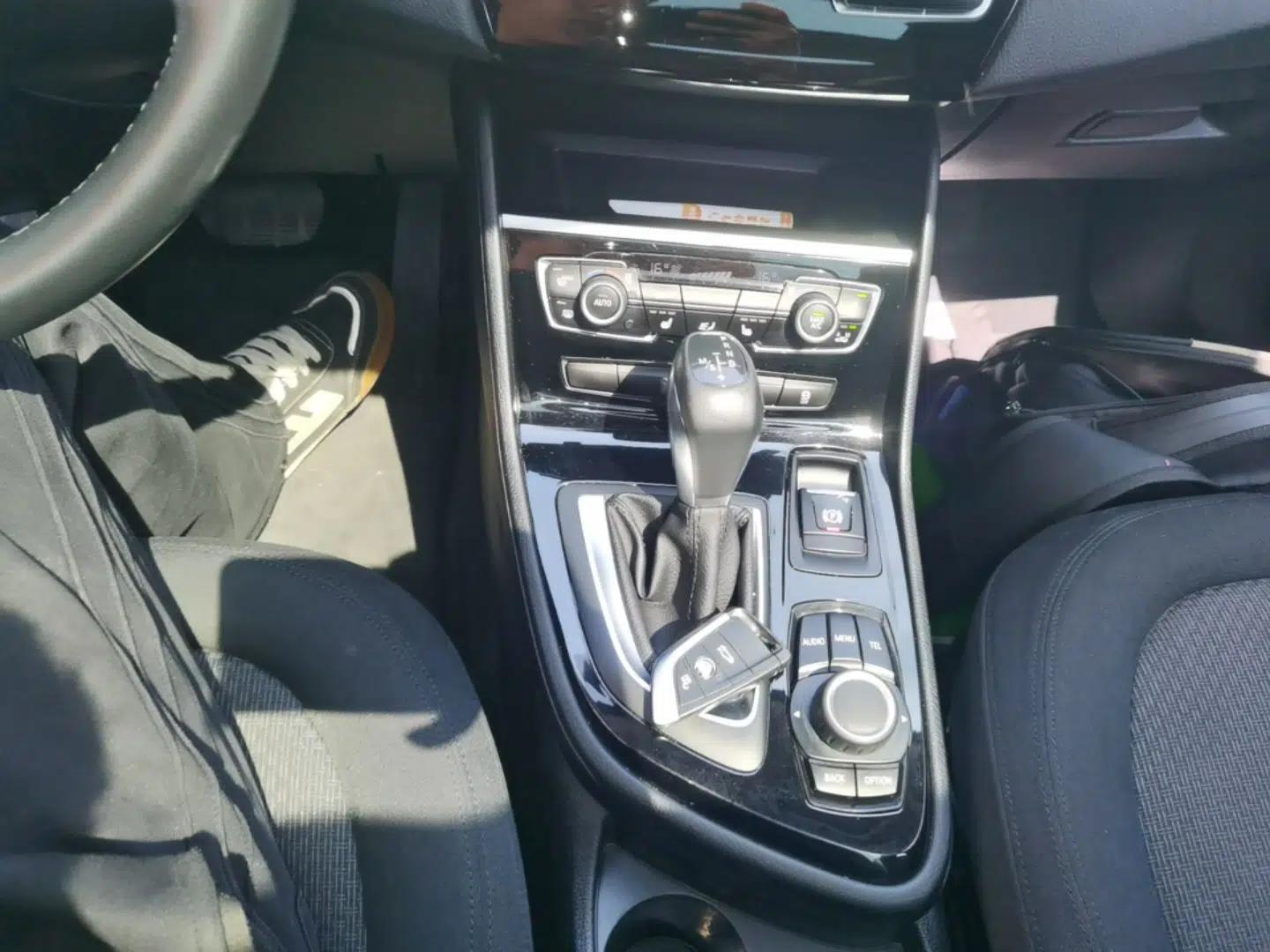 BMW 2 Series Active Tourer 2015 218i Leading Model — миниатюра 21